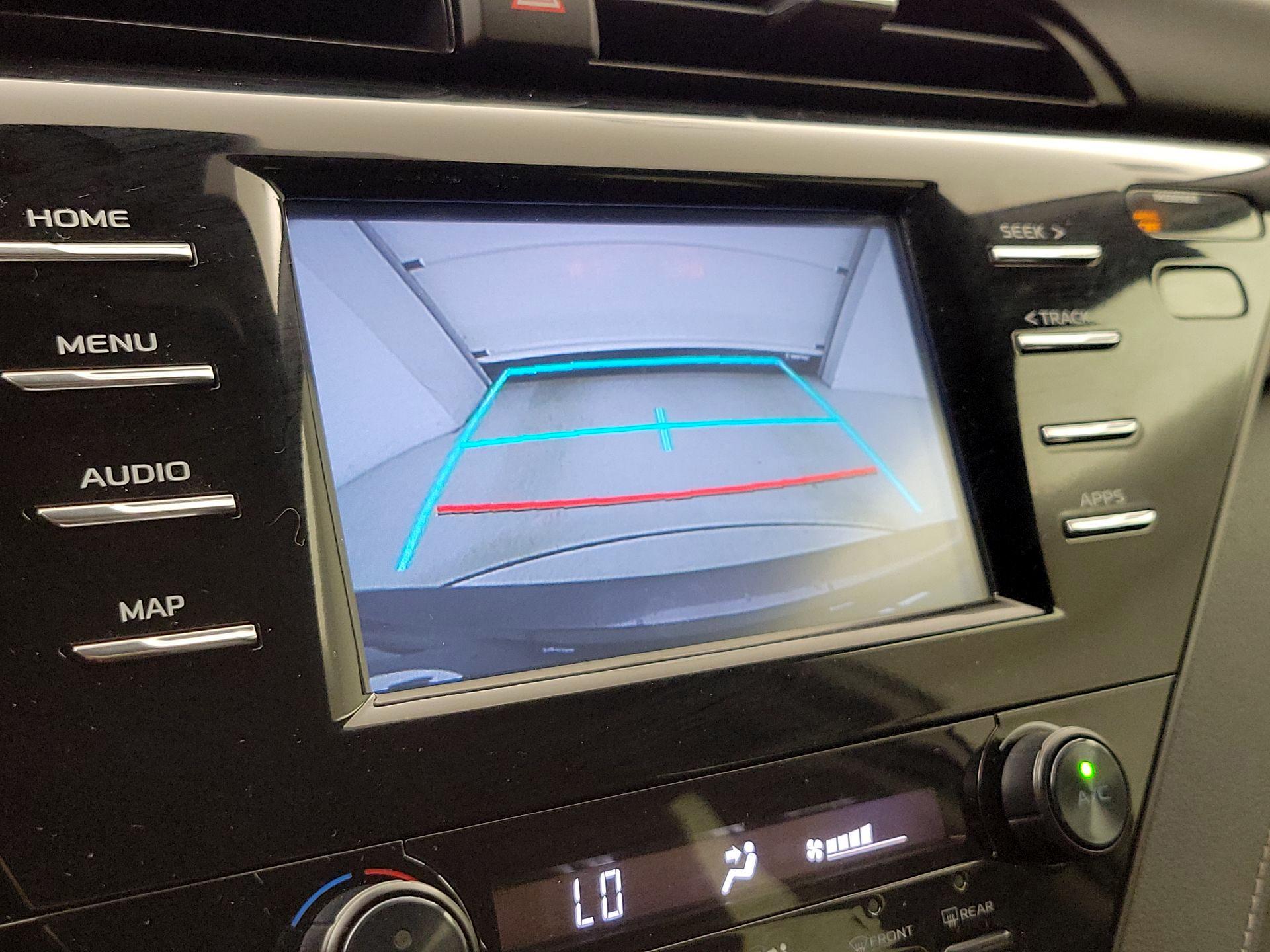 Thumbnail: 2019 Toyota Camry - 14