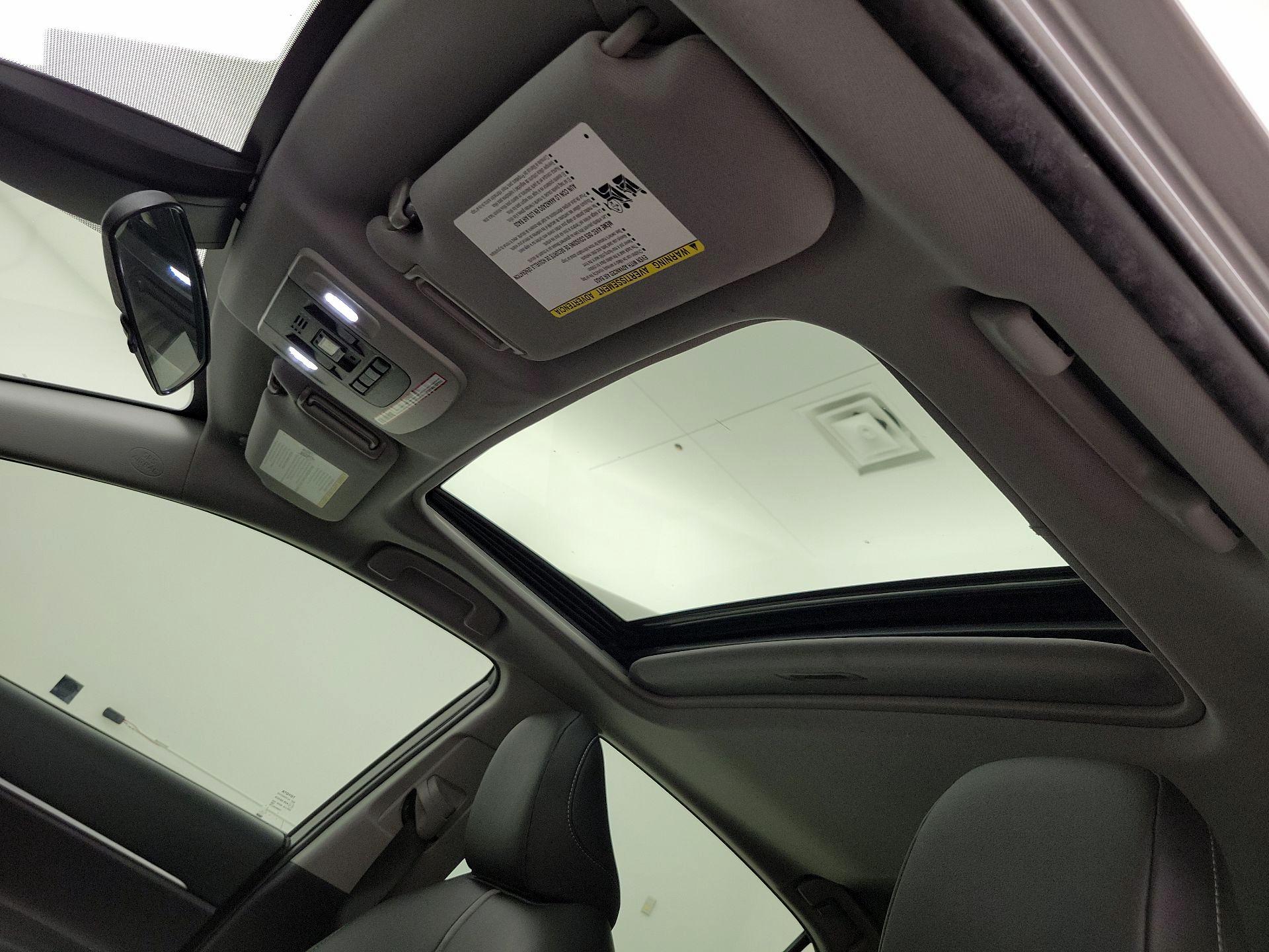 Thumbnail: 2019 Toyota Camry - 19