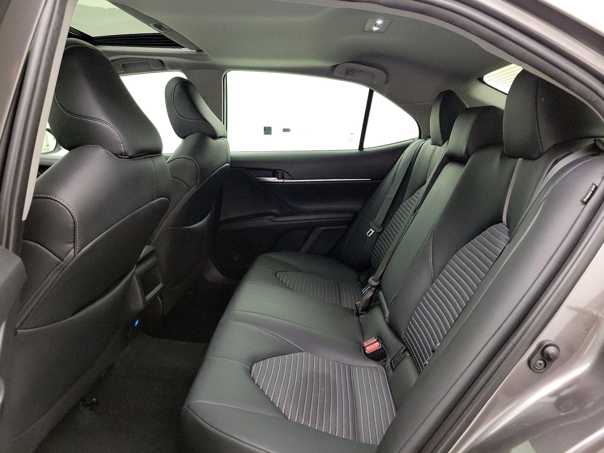 Thumbnail: 2019 Toyota Camry - 20