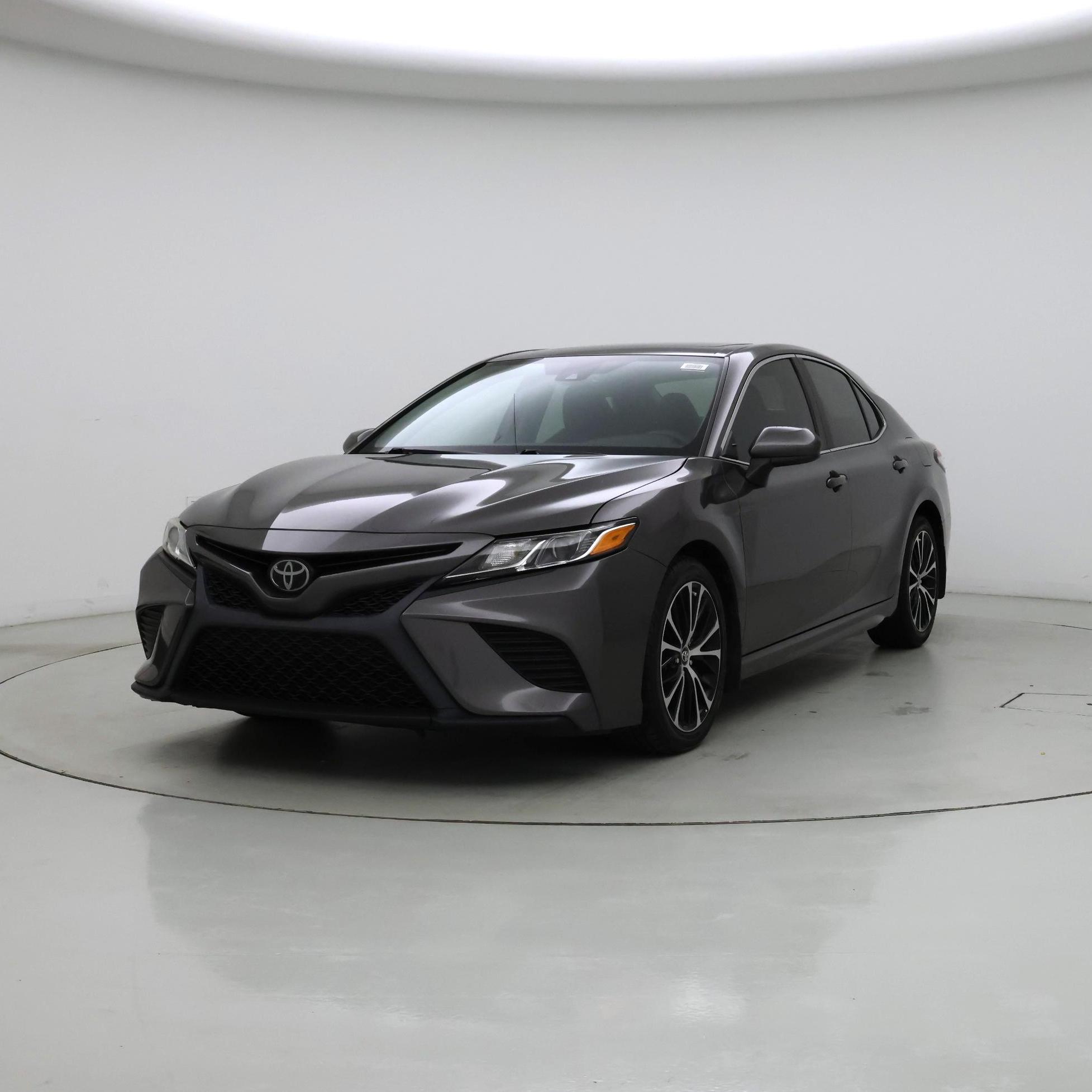 Thumbnail: 2019 Toyota Camry - 4