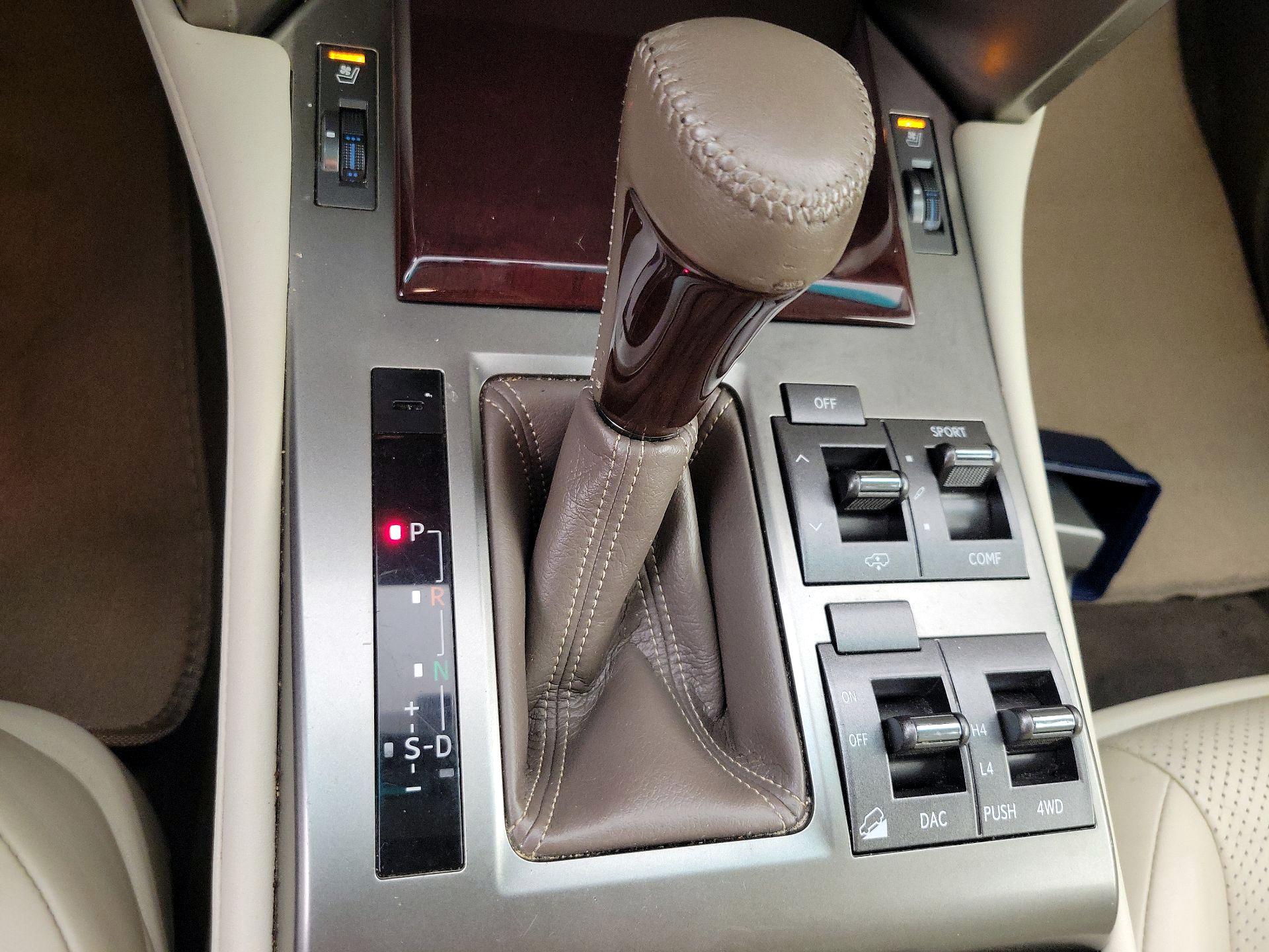 Thumbnail: 2016 Lexus GX - 17