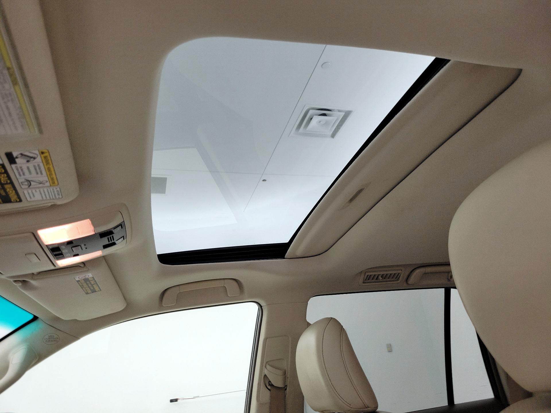 Thumbnail: 2016 Lexus GX - 19