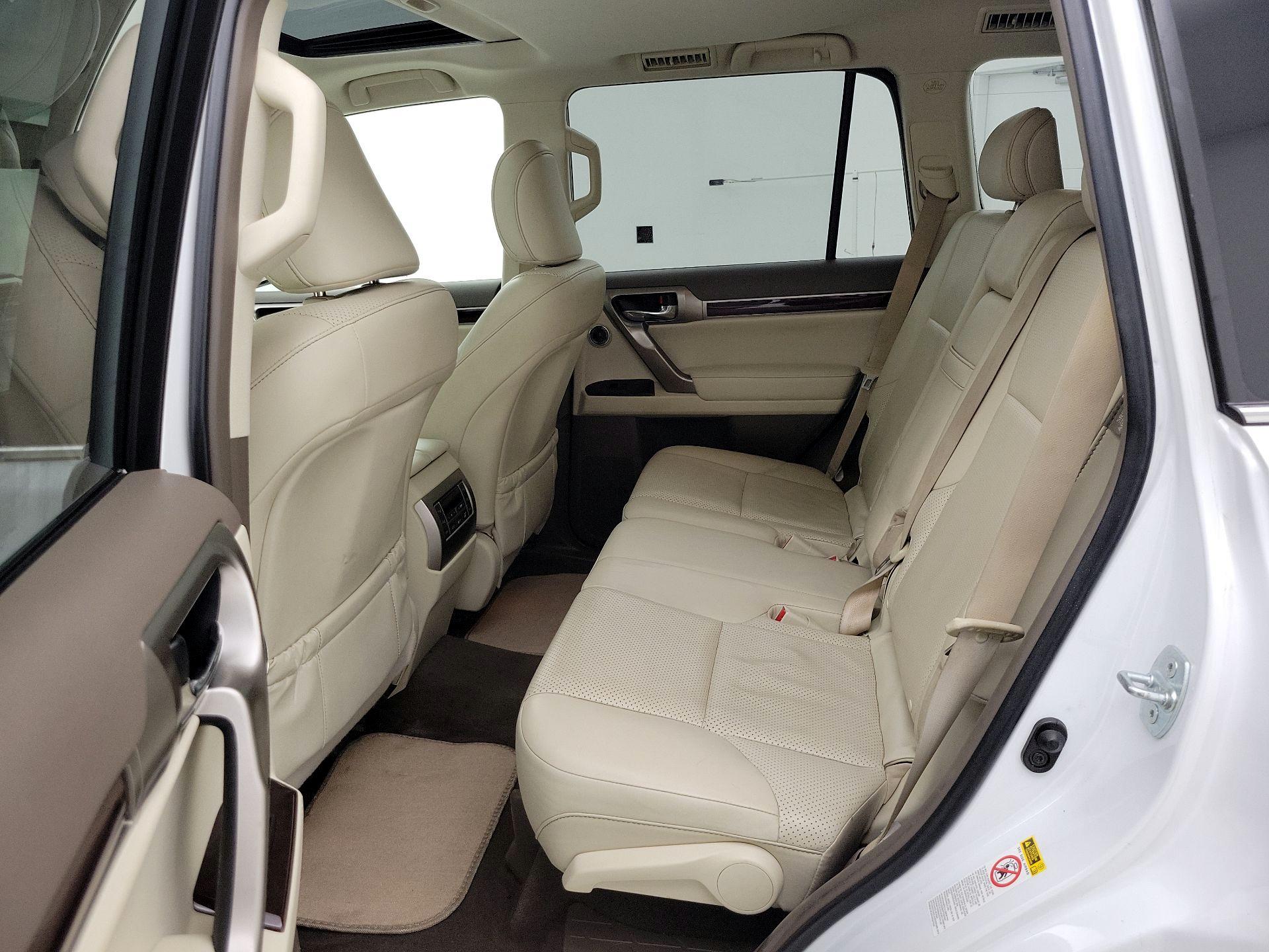 Thumbnail: 2016 Lexus GX - 20