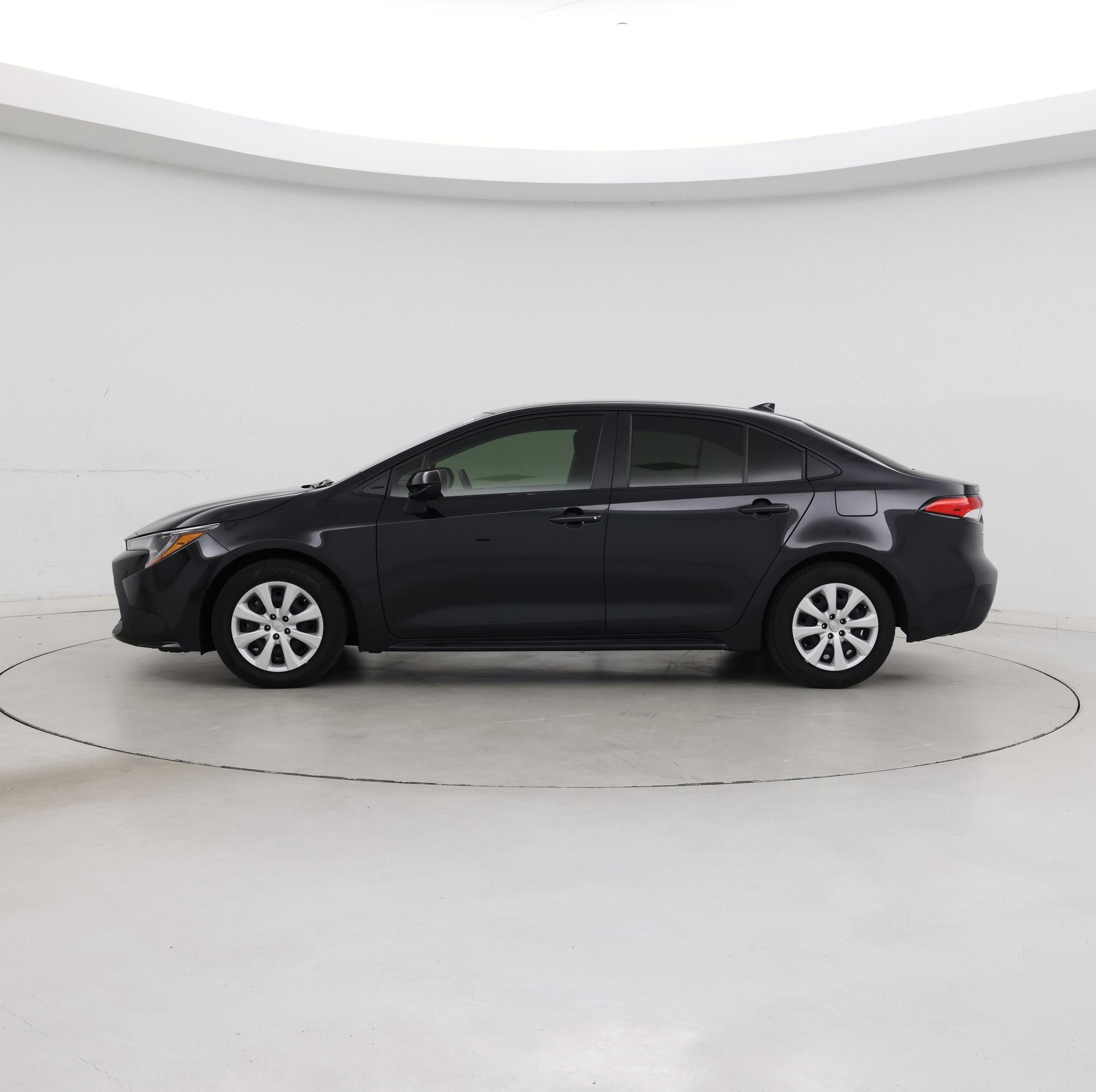Thumbnail: 2022 Toyota Corolla - 3