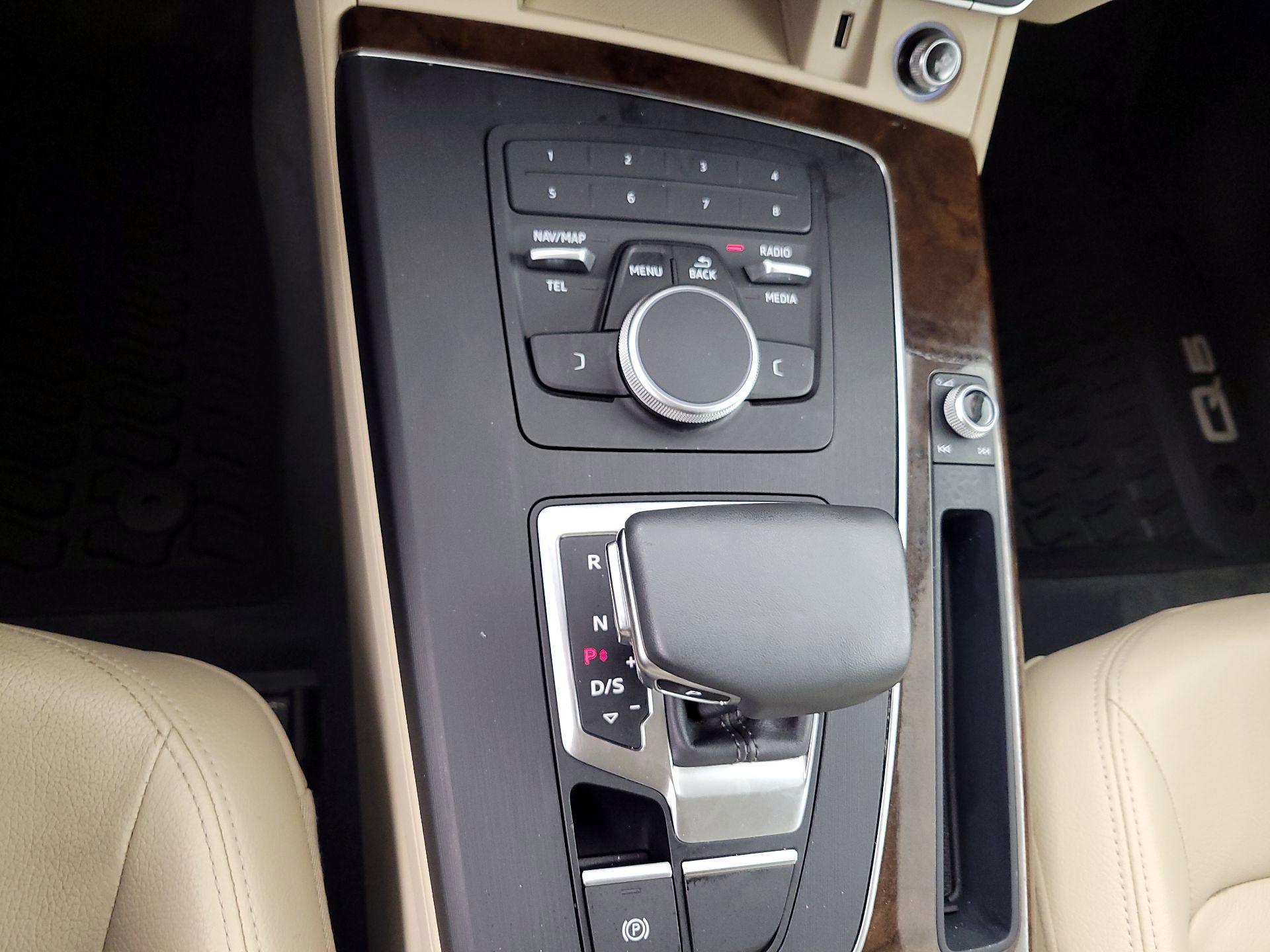 Thumbnail: 2019 Audi Q5 - 17