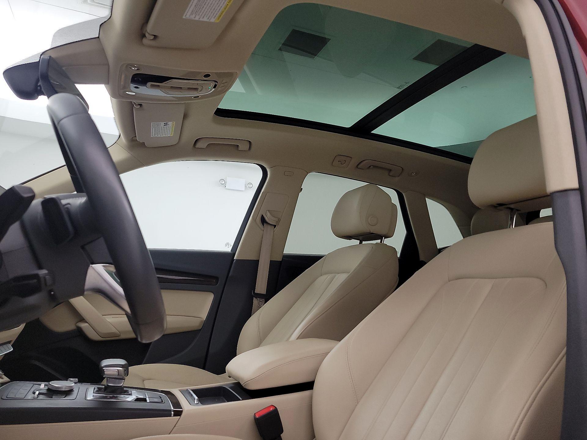 Thumbnail: 2019 Audi Q5 - 19
