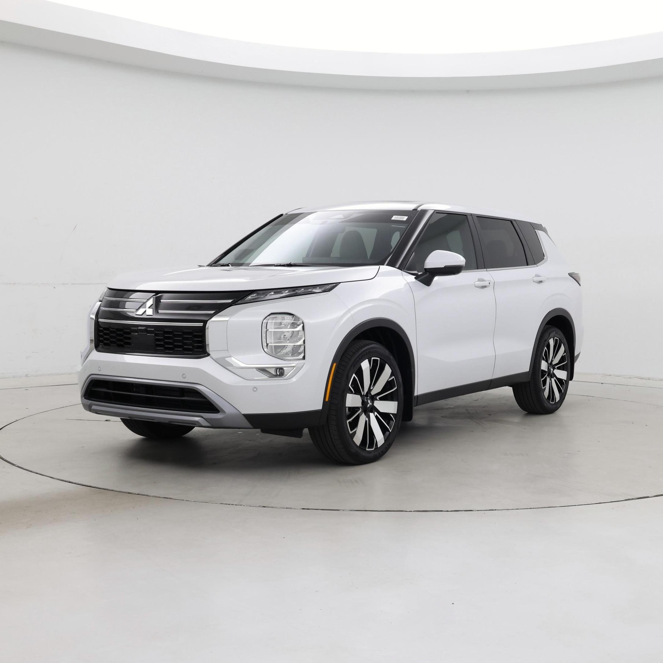Thumbnail: 2025 Mitsubishi Outlander - 4