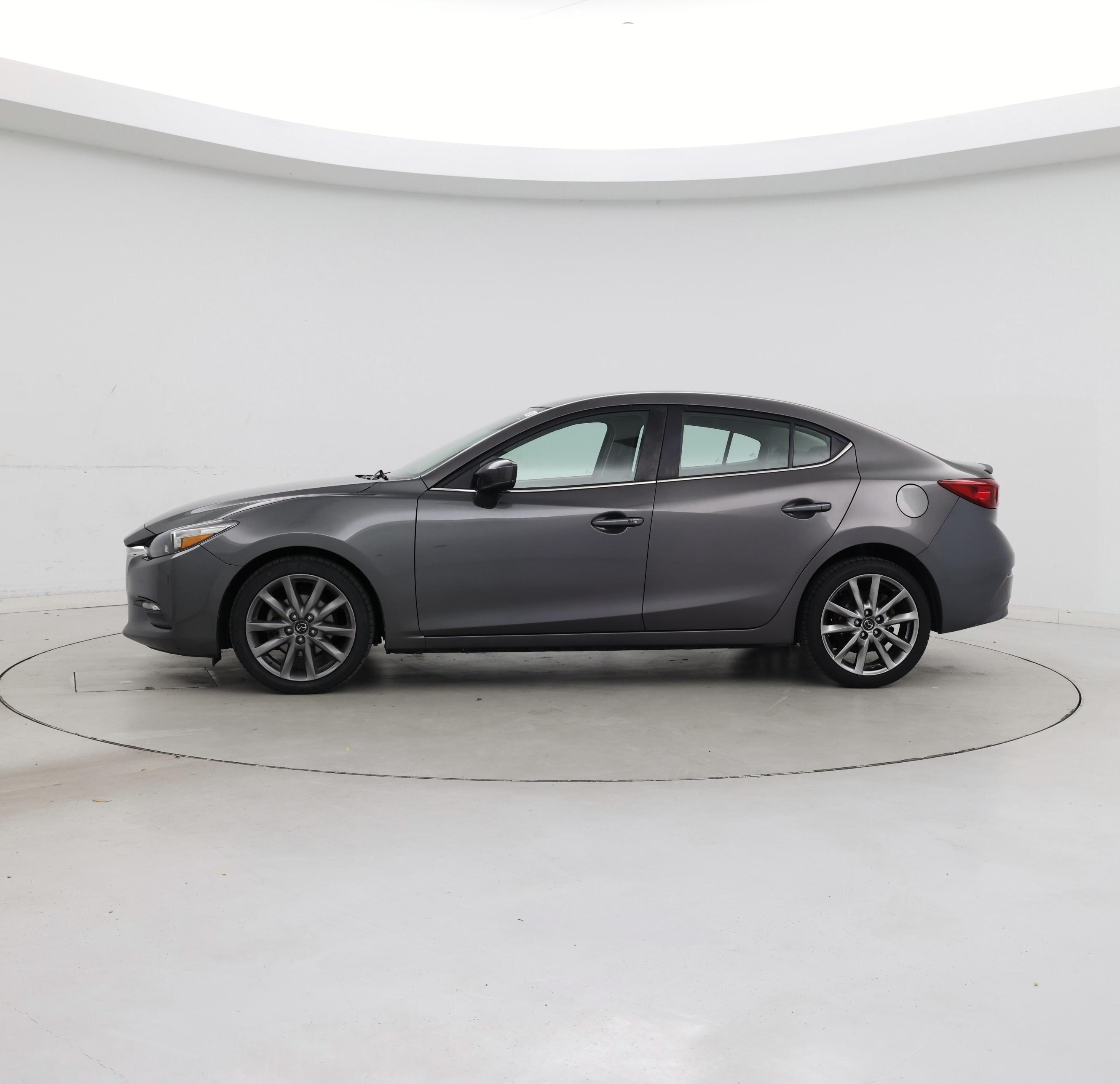 Thumbnail: 2018 Mazda Mazda3 - 3
