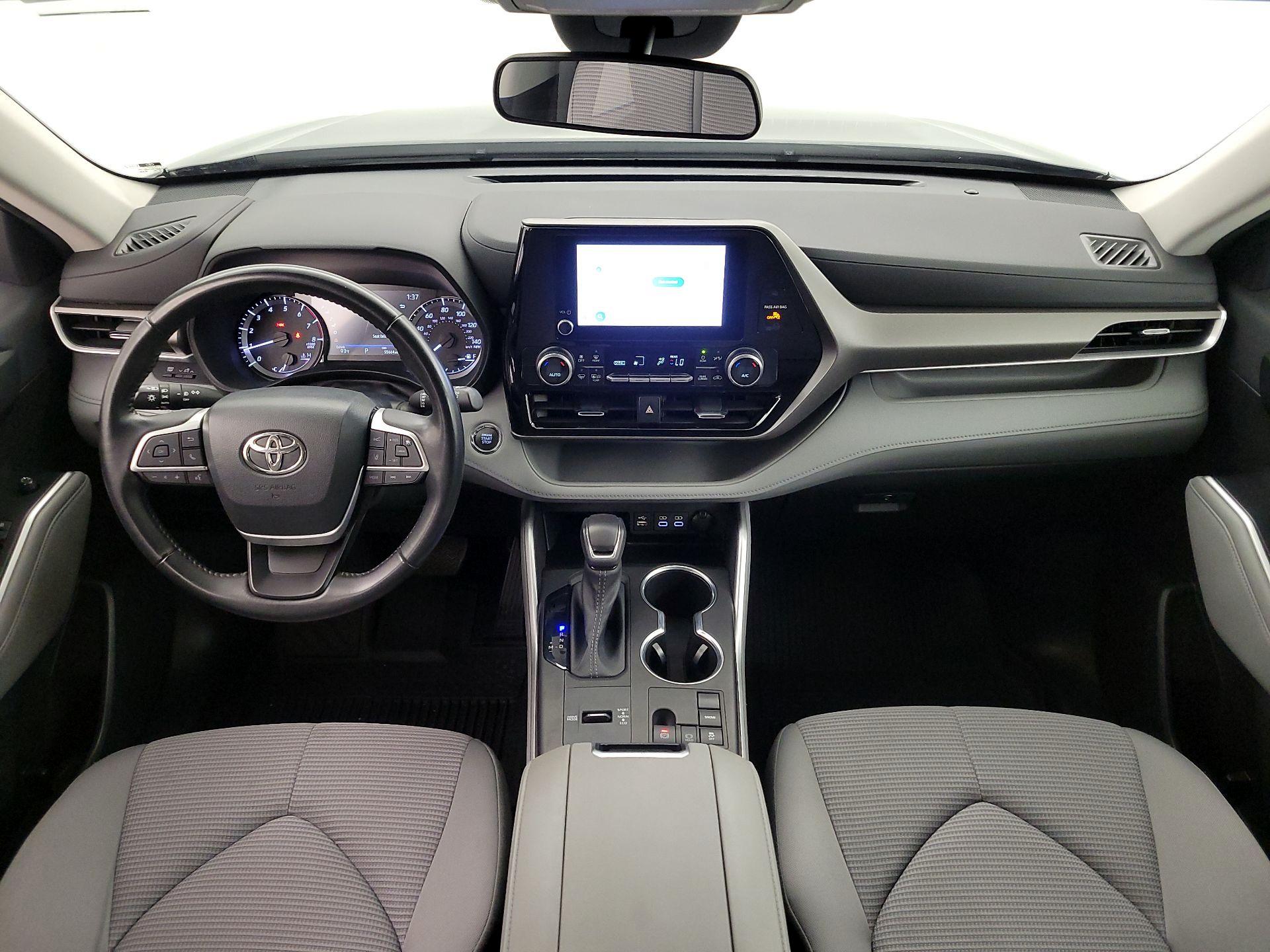 Thumbnail: 2023 Toyota Highlander - 9