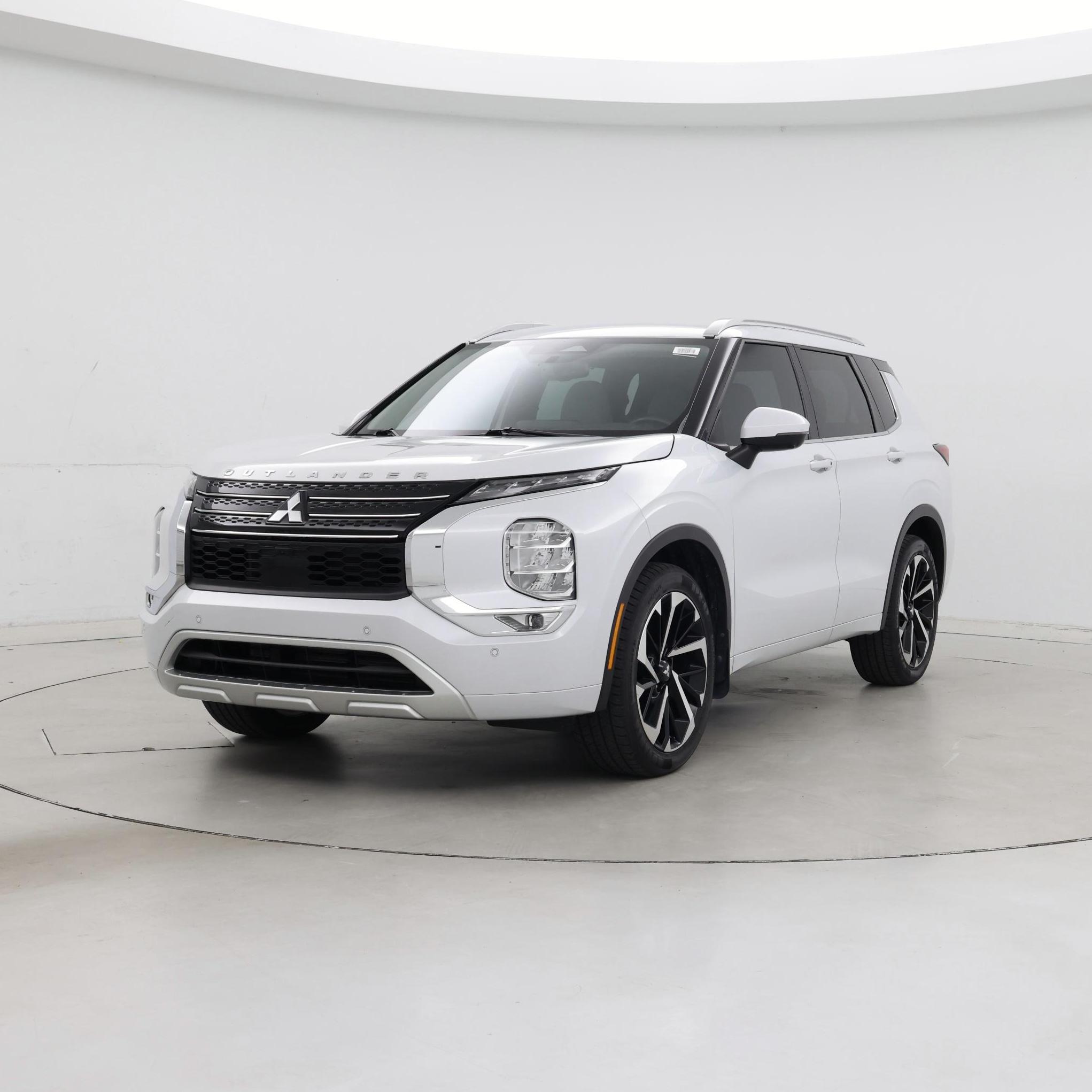 Thumbnail: 2023 Mitsubishi Outlander - 4