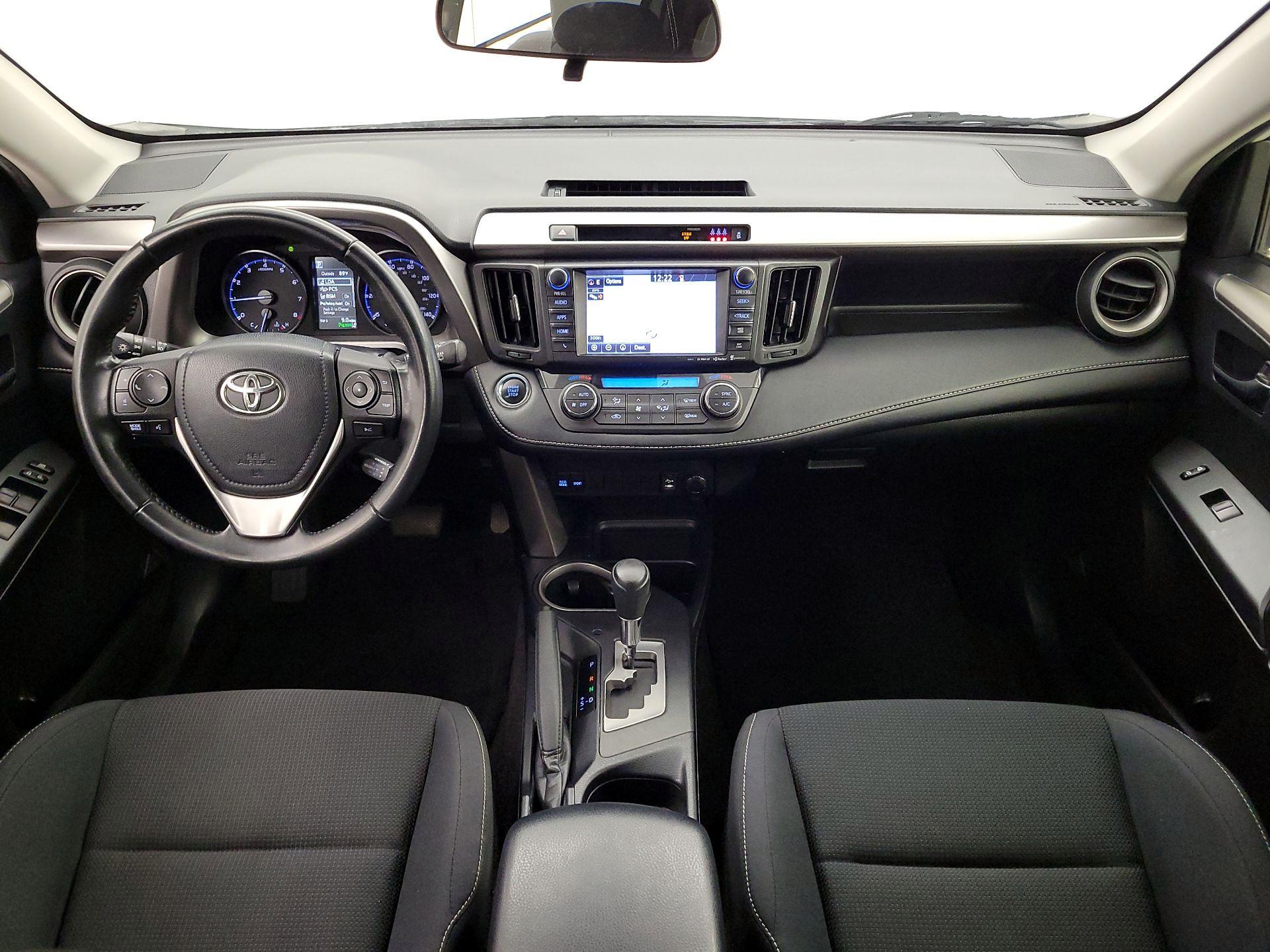 Thumbnail: 2018 Toyota RAV4 - 9