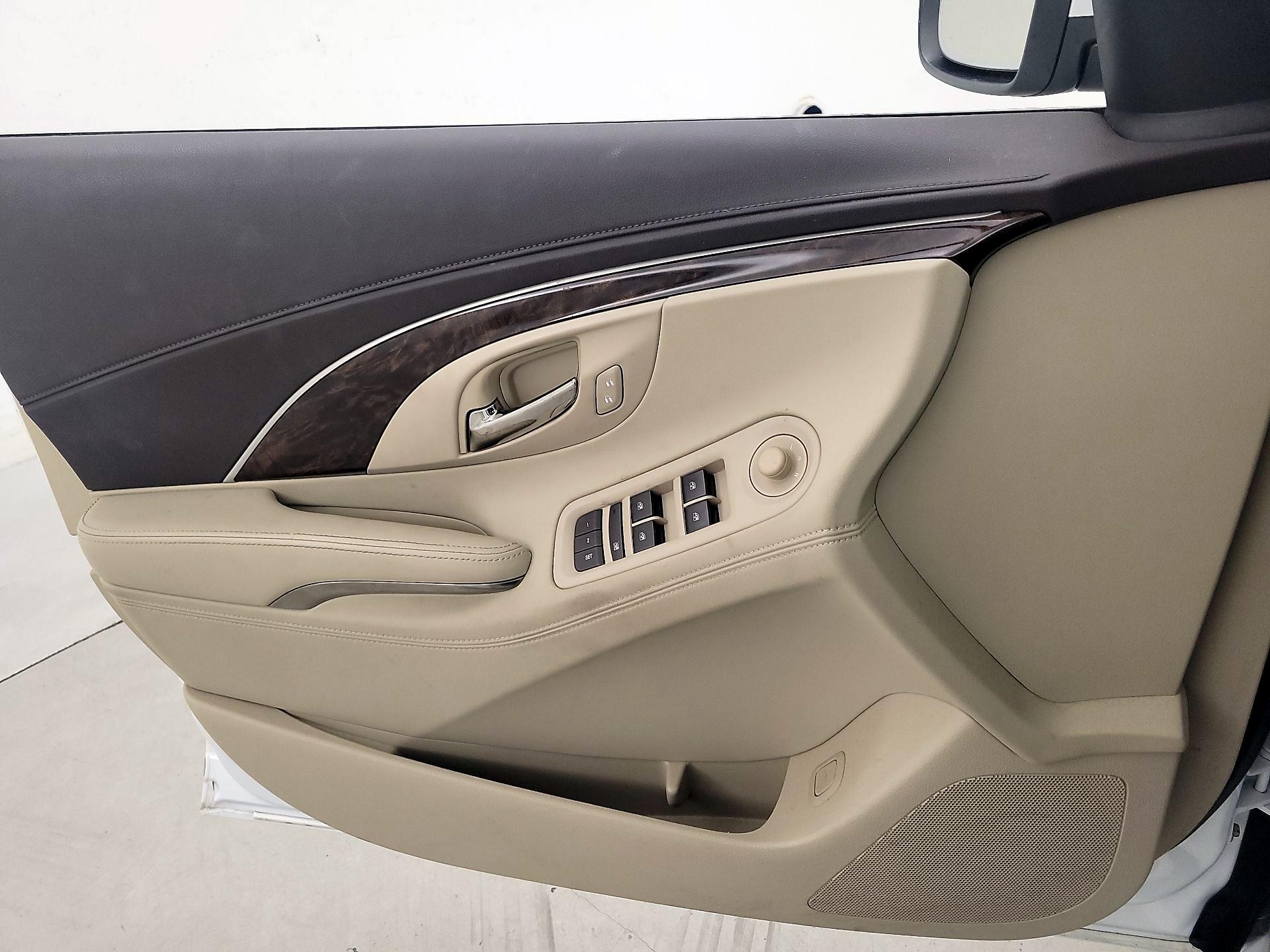 Thumbnail: 2016 Buick LaCrosse - 12