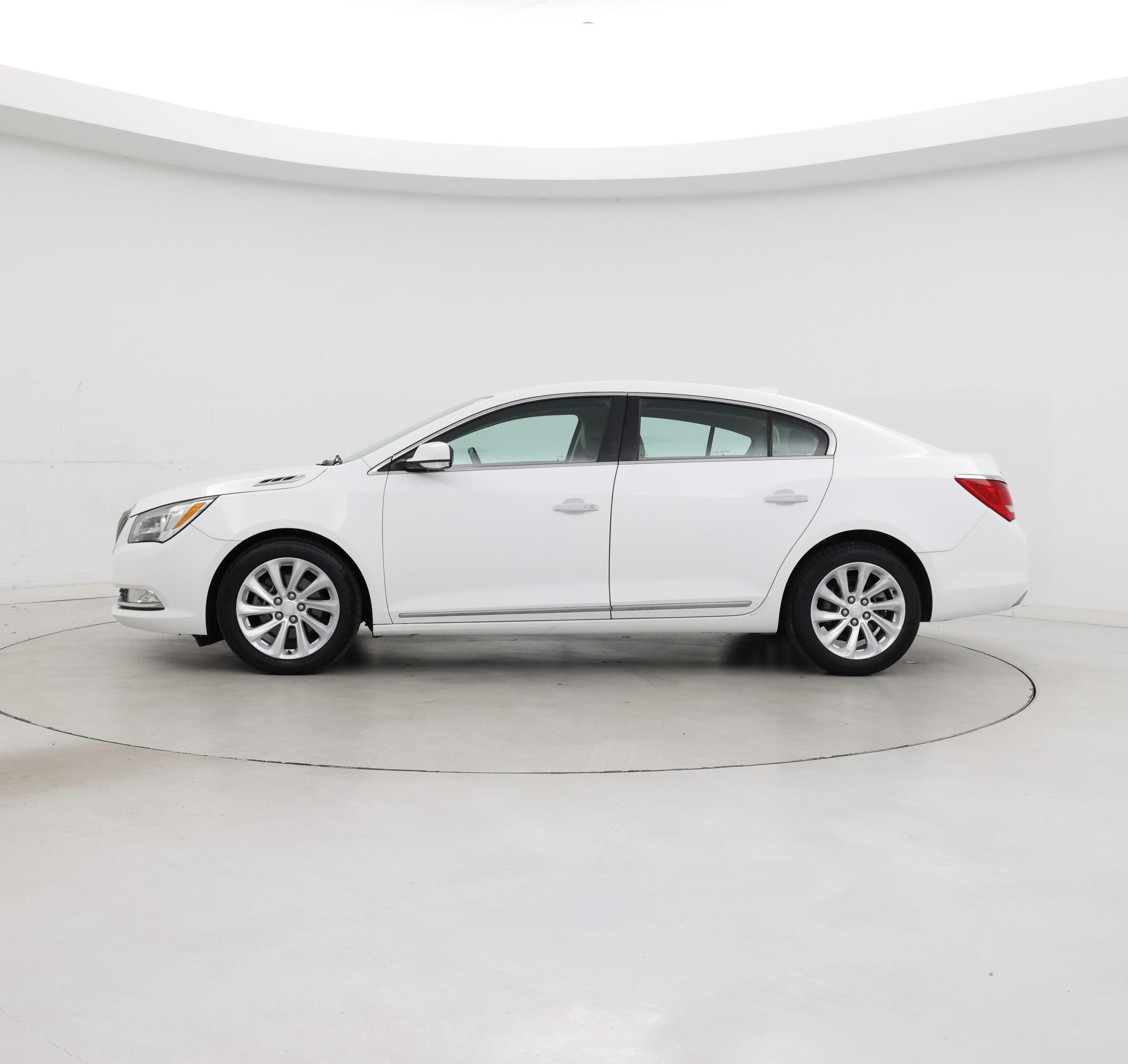 Thumbnail: 2016 Buick LaCrosse - 3