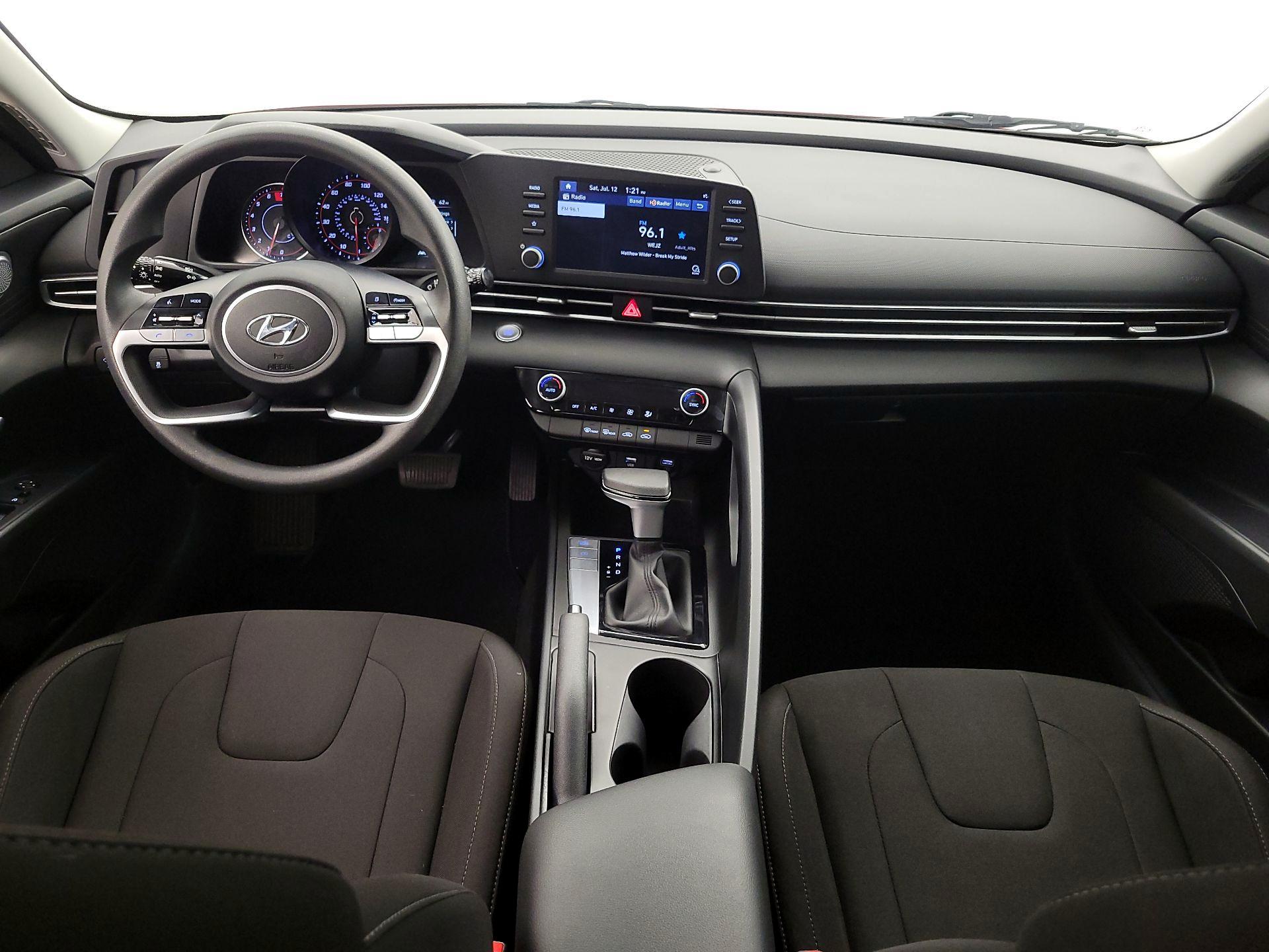 Thumbnail: 2023 Hyundai Elantra - 9