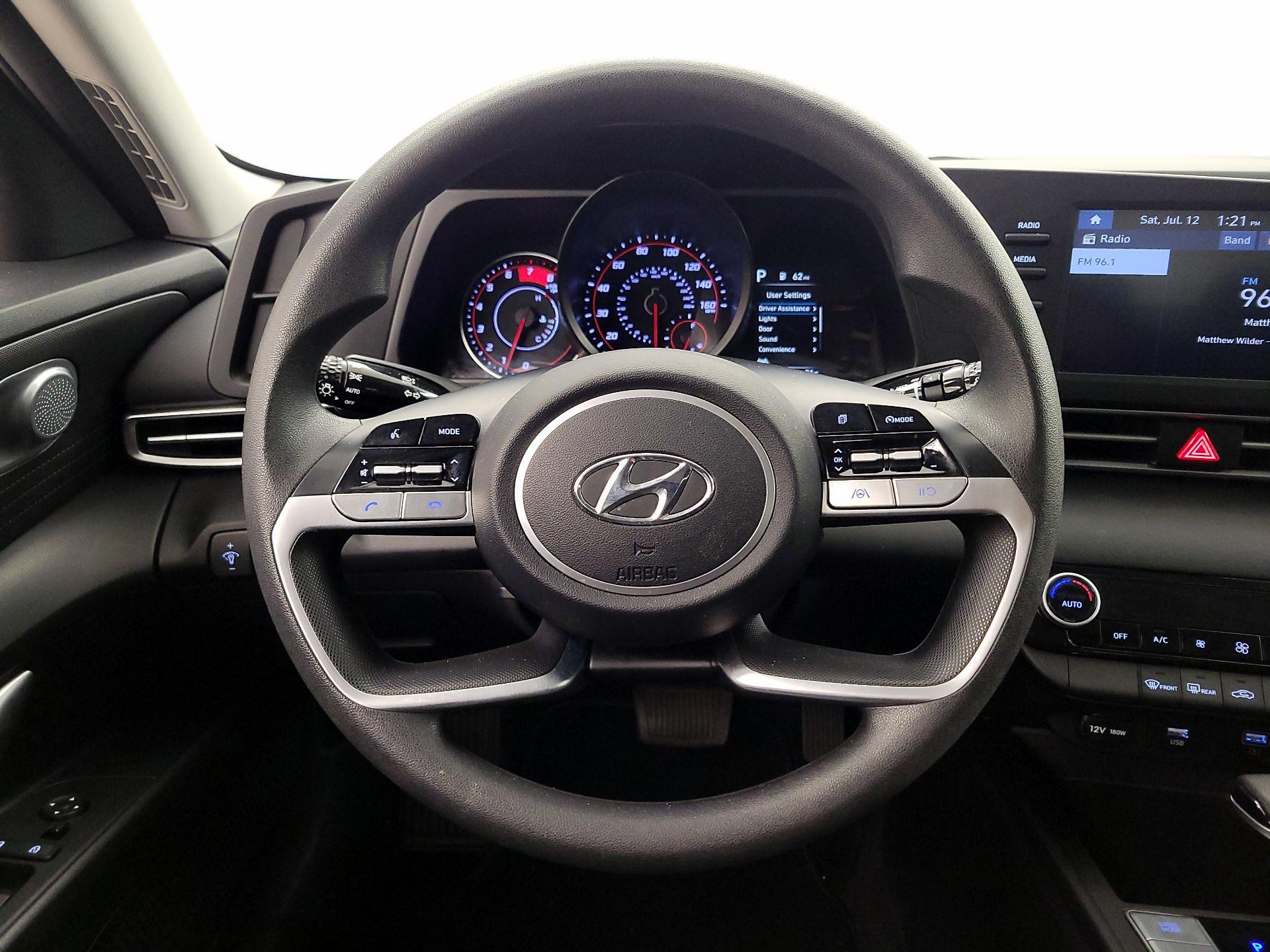 Thumbnail: 2023 Hyundai Elantra - 10