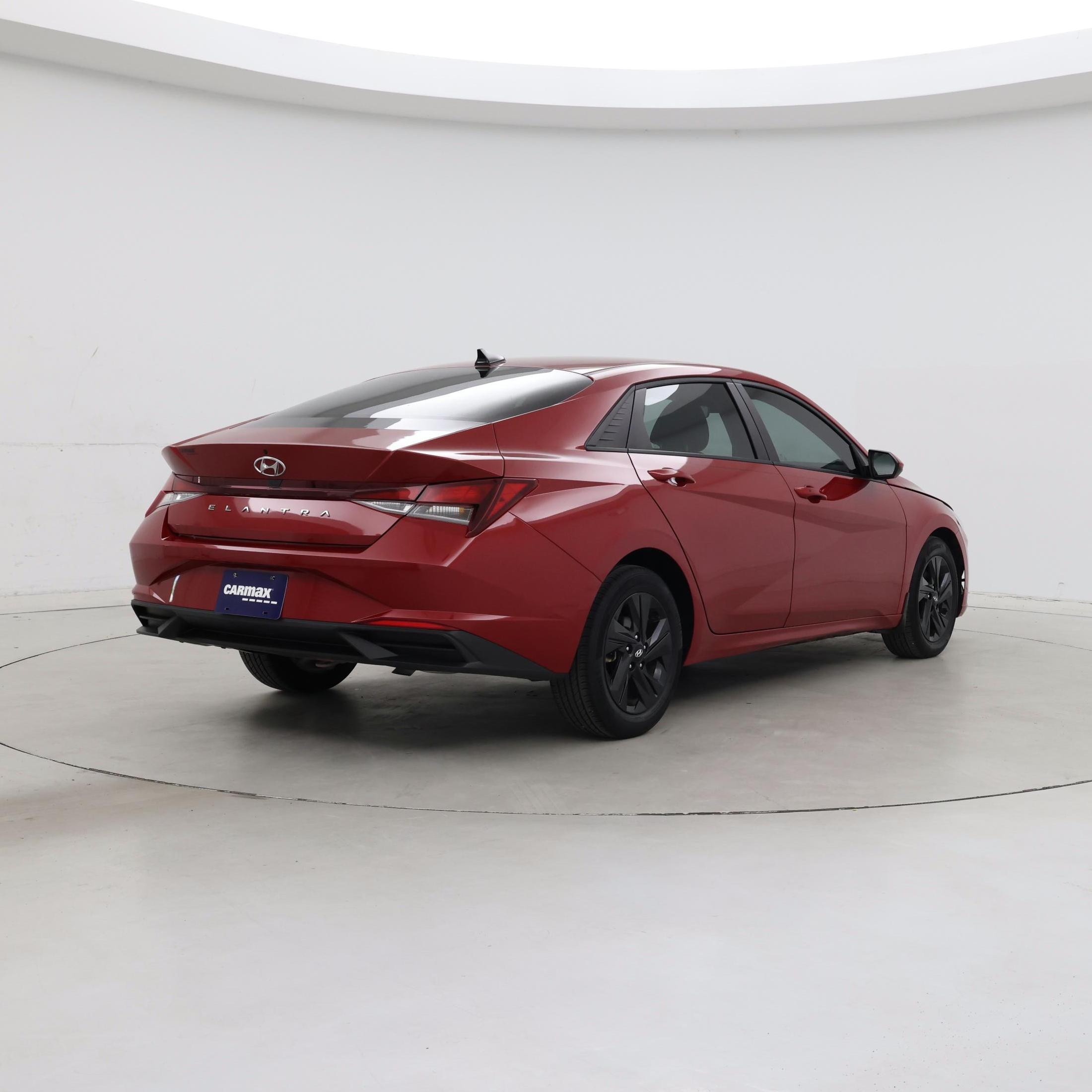 Thumbnail: 2023 Hyundai Elantra - 8