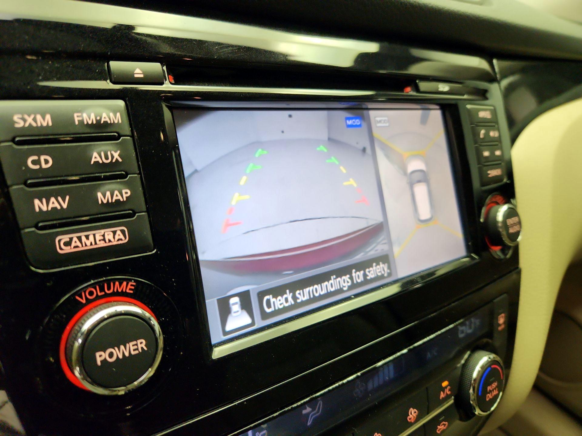 Thumbnail: 2014 Nissan Rogue - 15