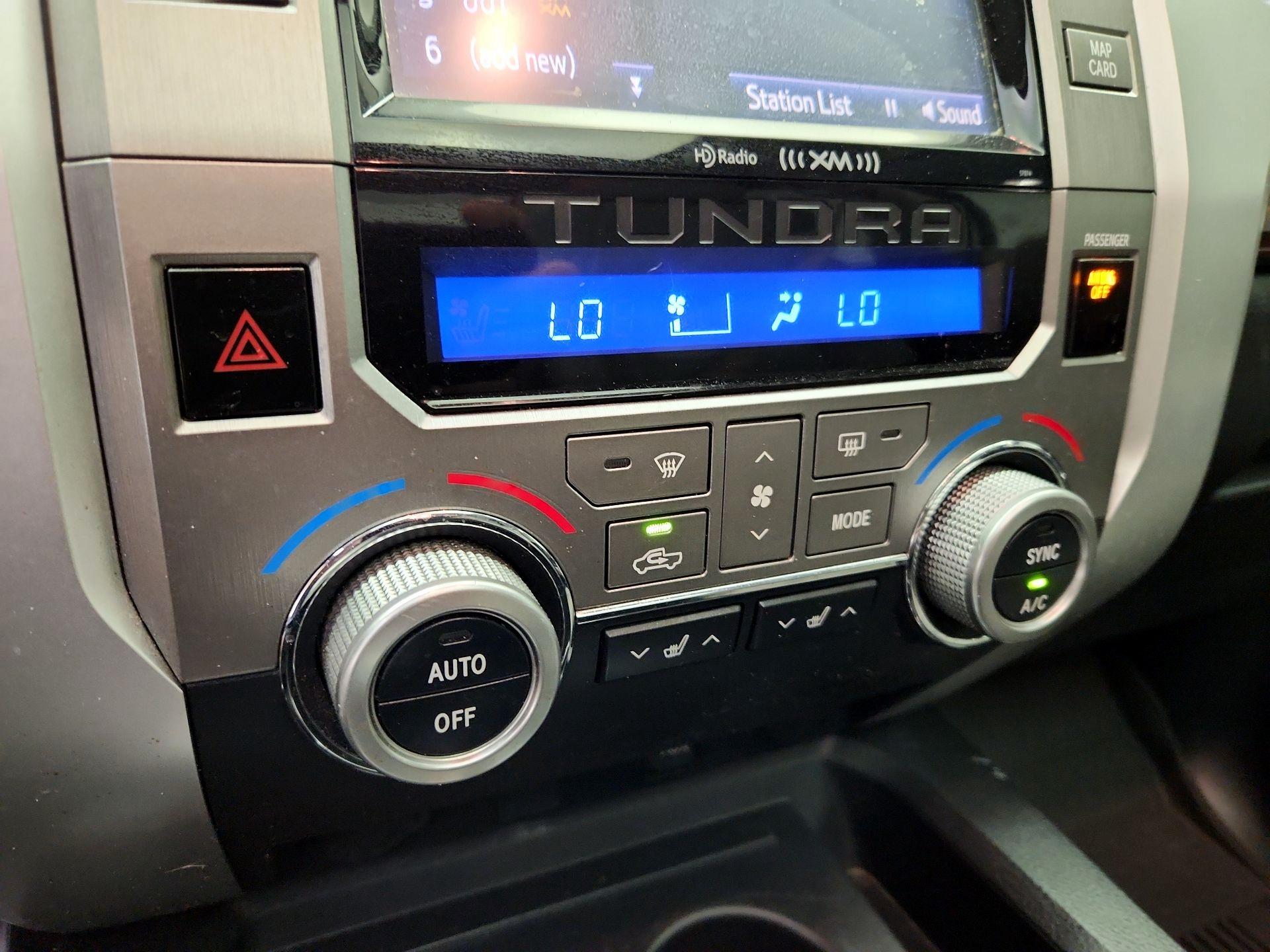 Thumbnail: 2015 Toyota Tundra - 17