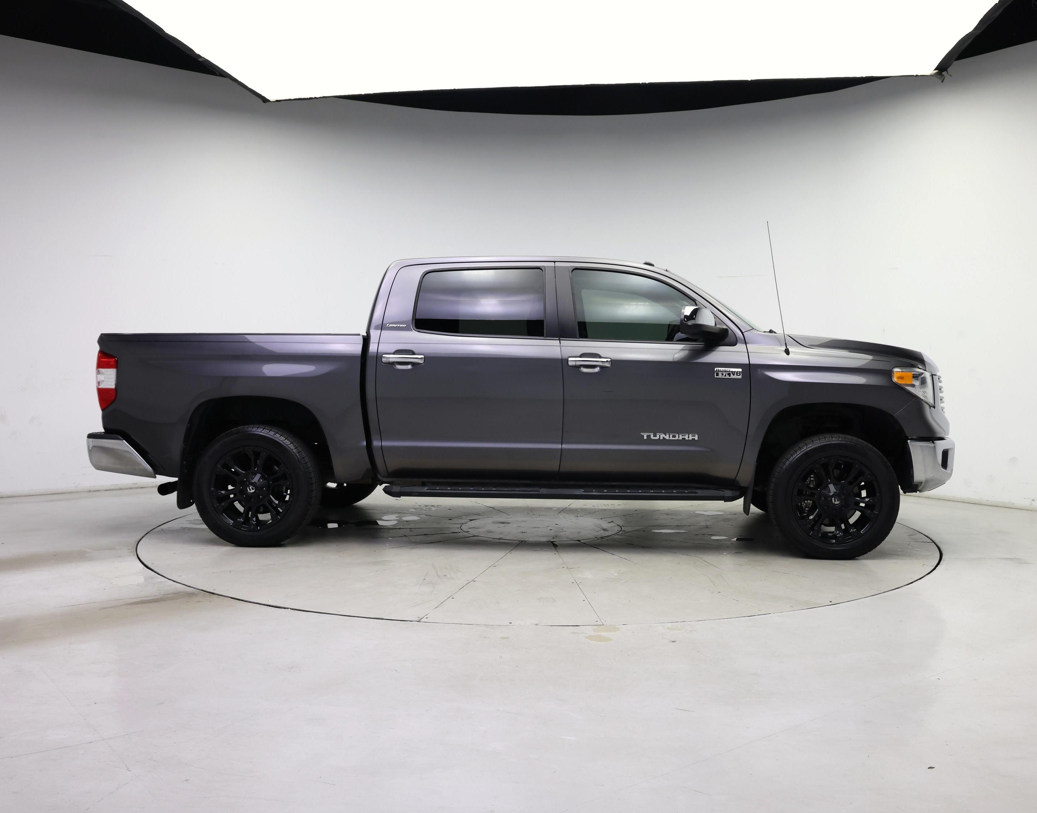 Thumbnail: 2015 Toyota Tundra - 7
