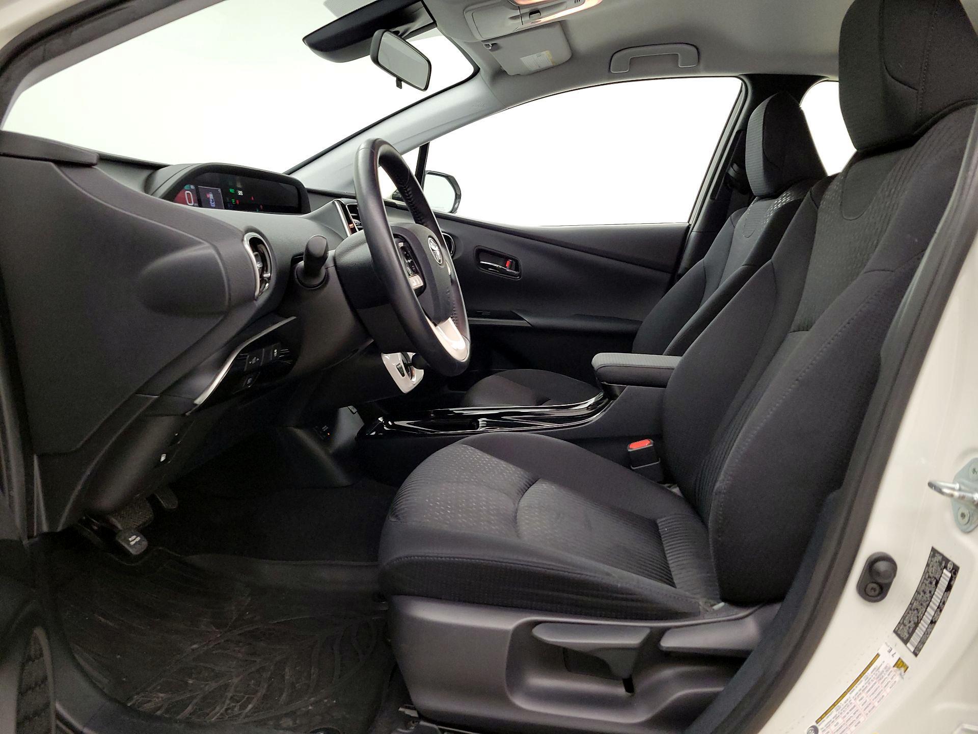 Thumbnail: 2019 Toyota Prius Prime - 11