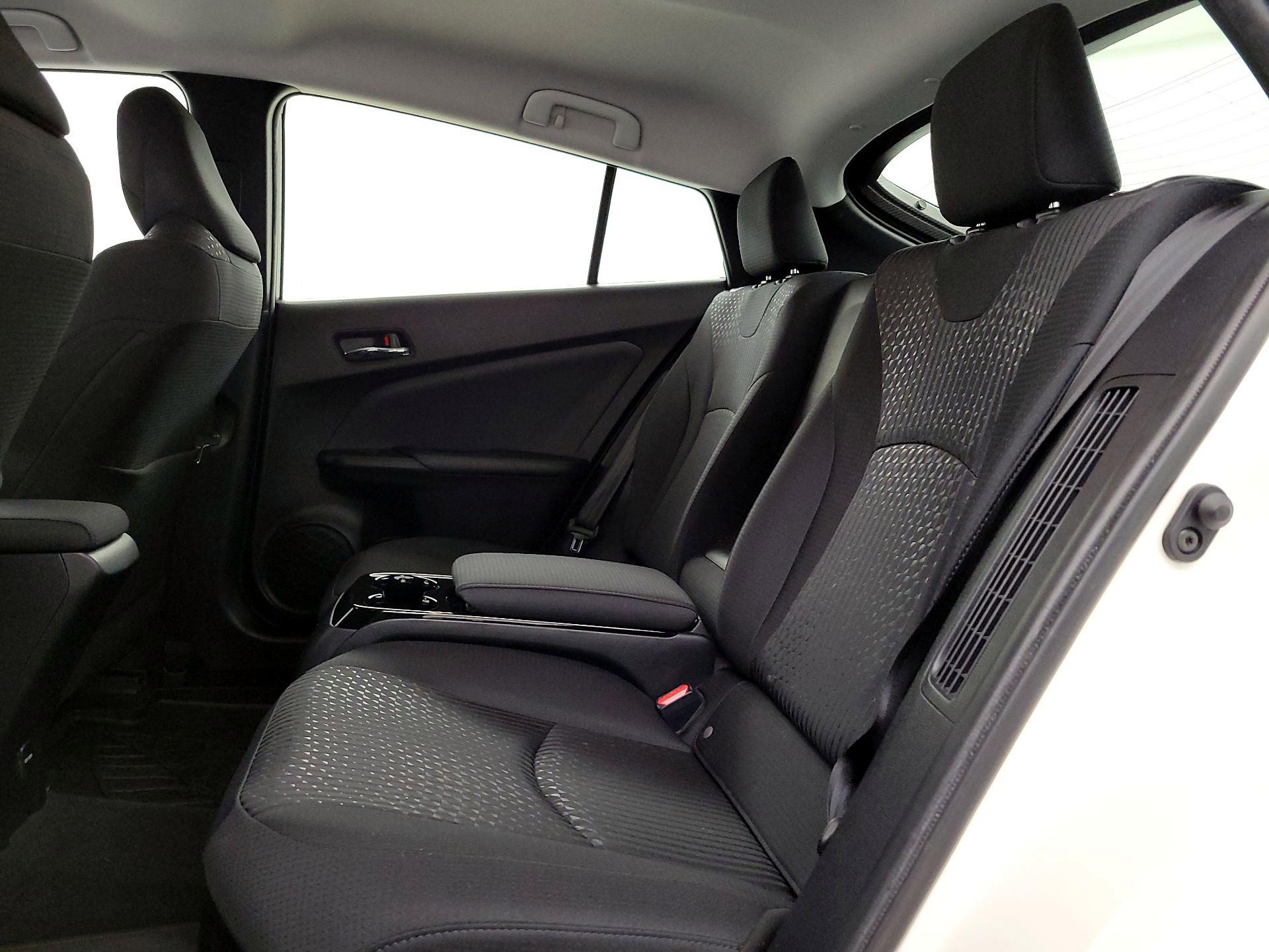 Thumbnail: 2019 Toyota Prius Prime - 20
