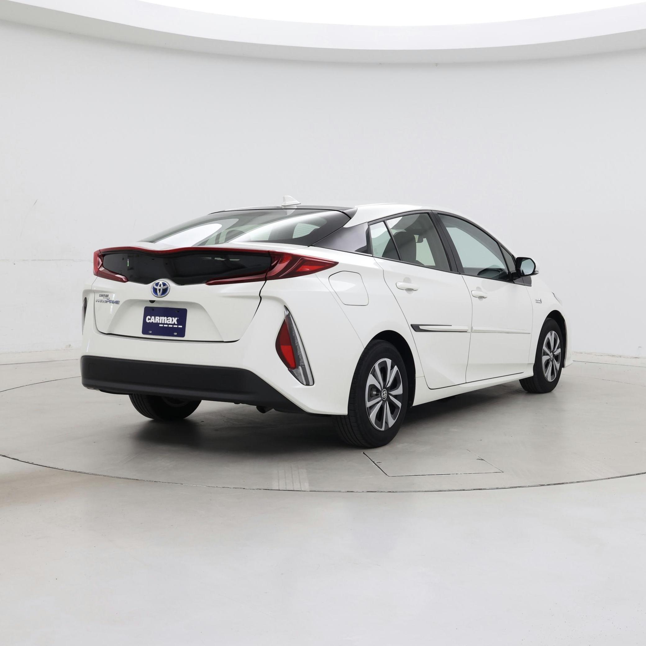 Thumbnail: 2019 Toyota Prius Prime - 8