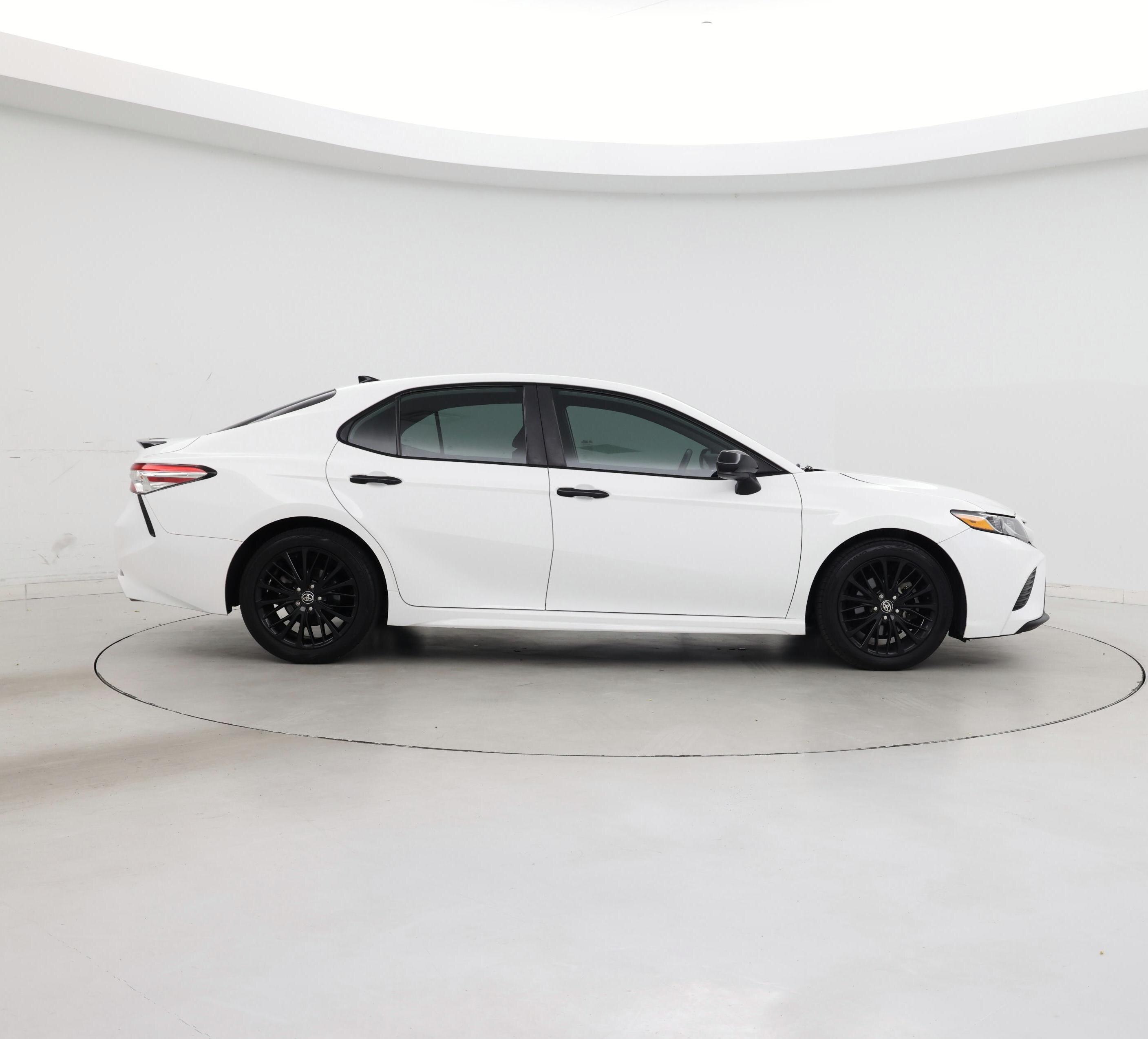 Thumbnail: 2020 Toyota Camry - 7