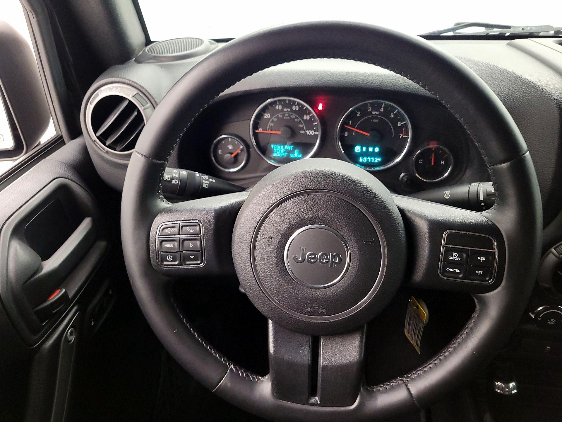 Thumbnail: 2015 Jeep Wrangler - 10