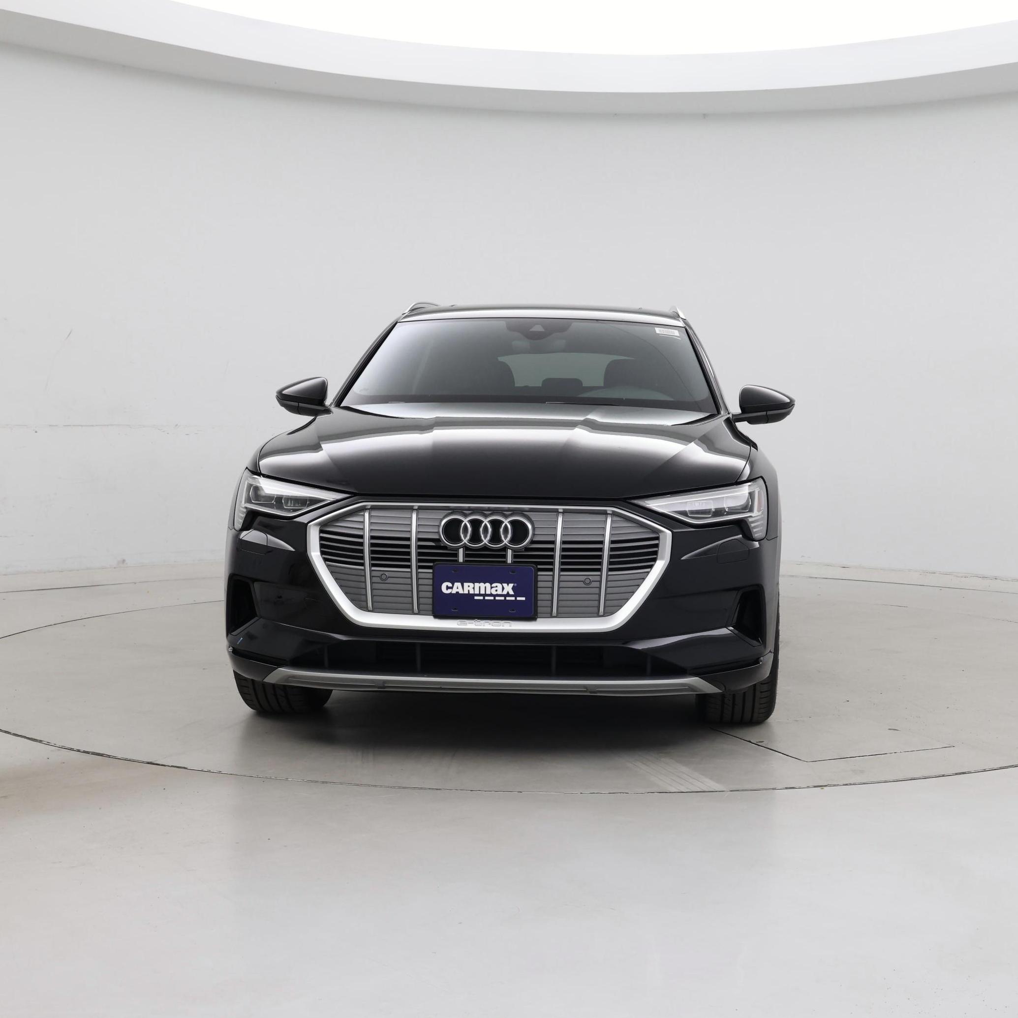 Thumbnail: 2022 Audi e-tron - 5