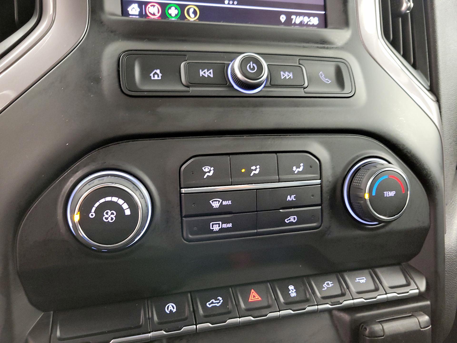 Thumbnail: 2021 Chevrolet Silverado 1500 - 16