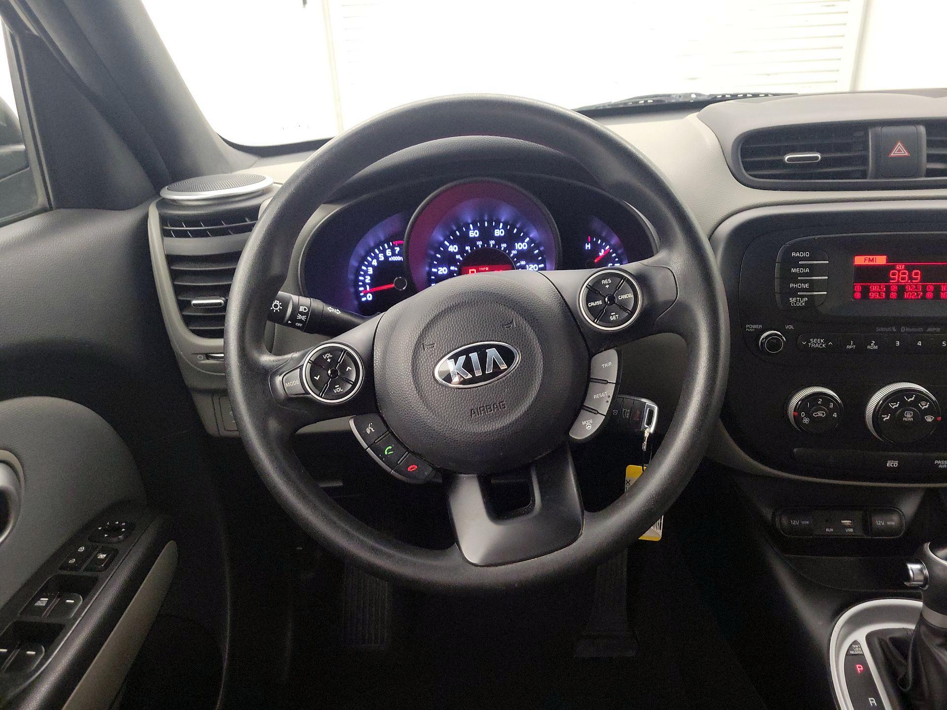 Thumbnail: 2016 Kia Soul - 10