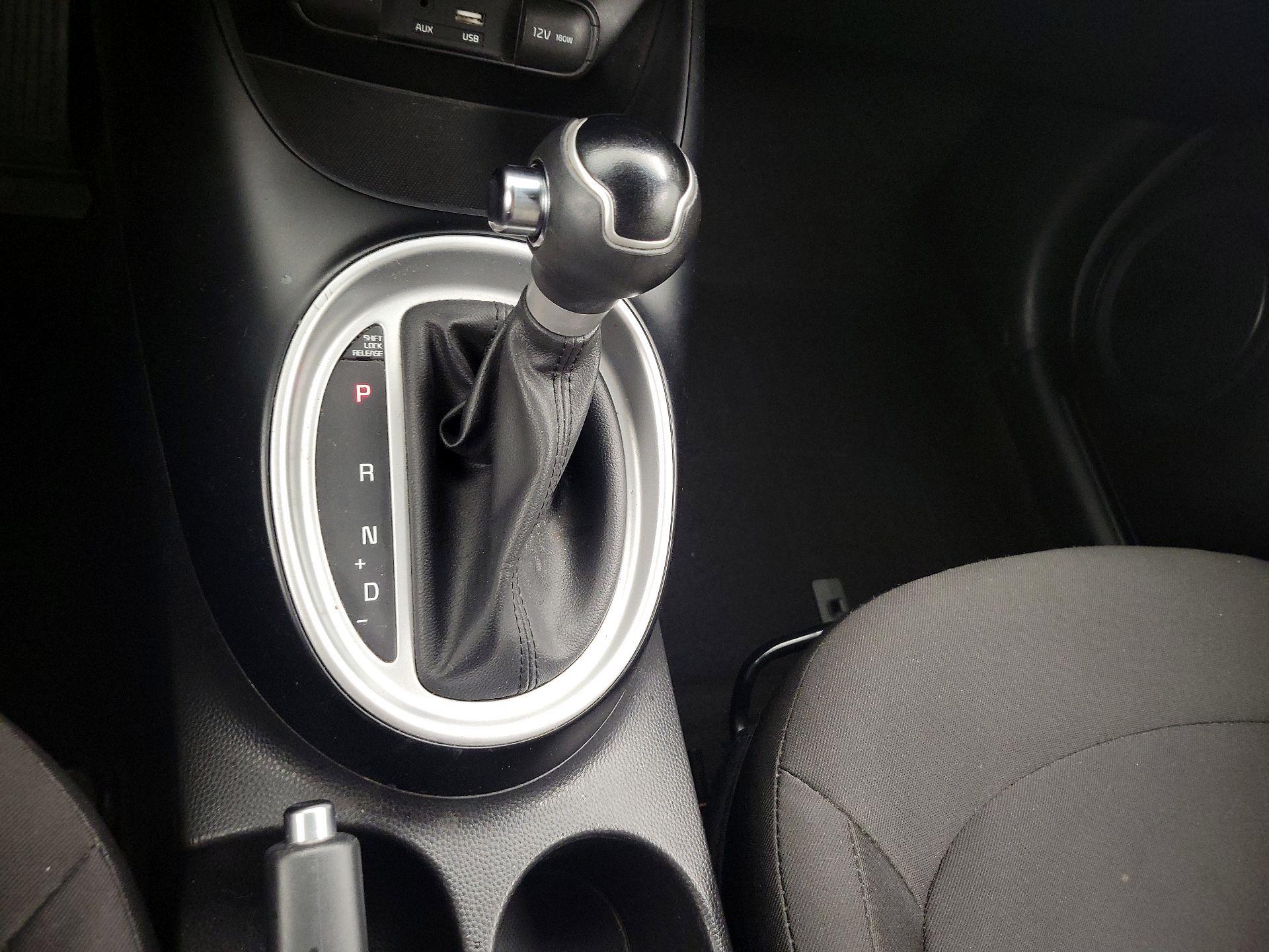Thumbnail: 2016 Kia Soul - 16