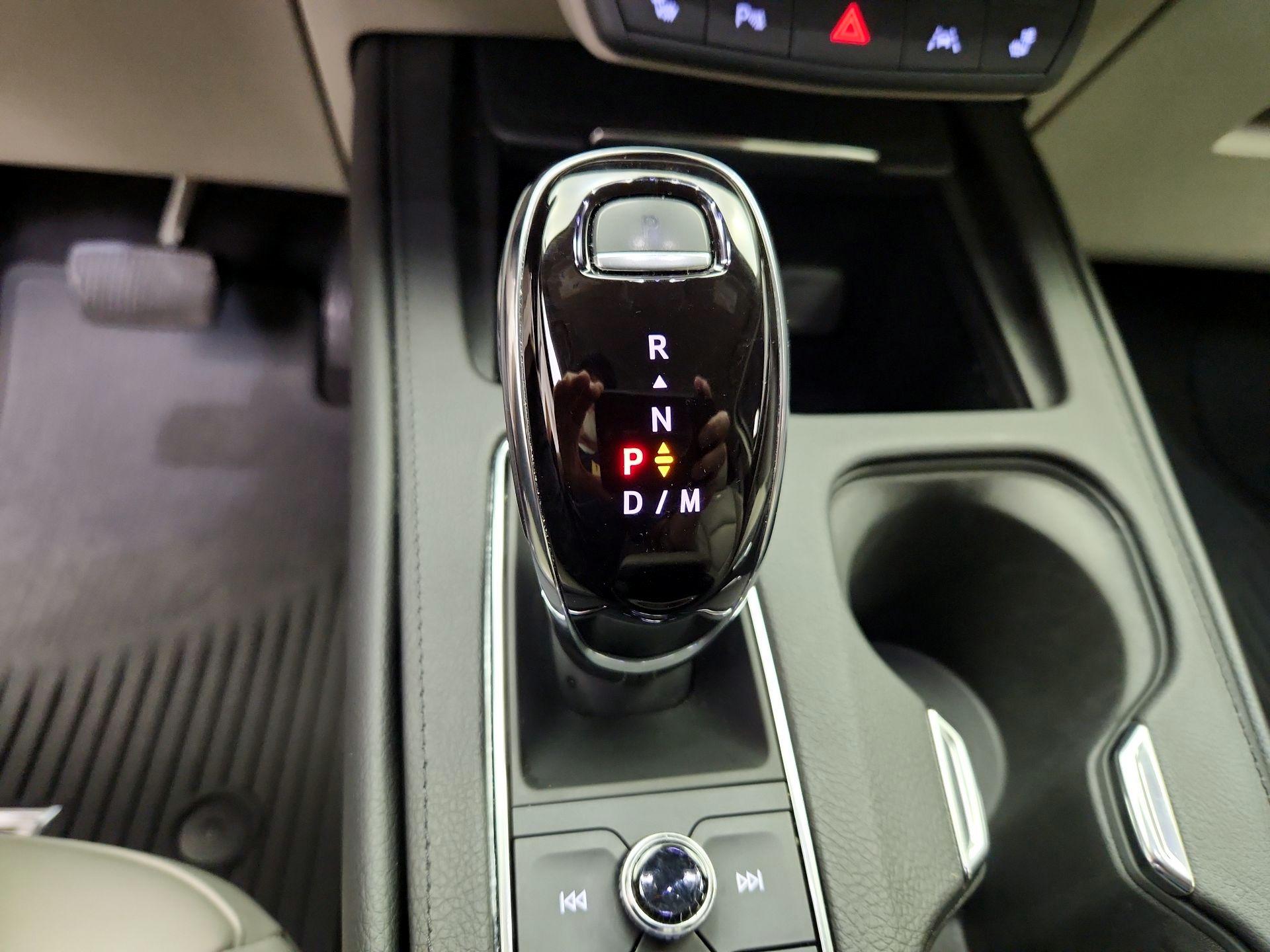 Thumbnail: 2023 Cadillac XT4 - 18