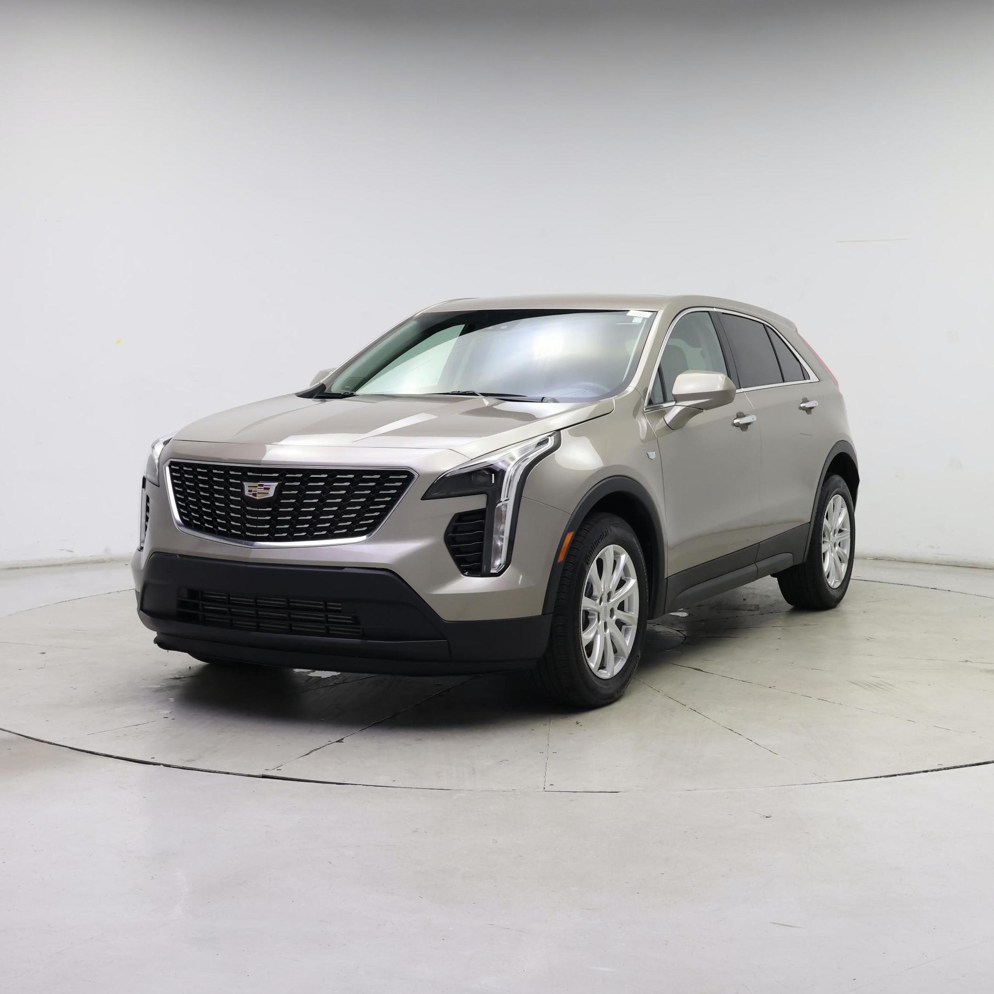 Thumbnail: 2023 Cadillac XT4 - 4