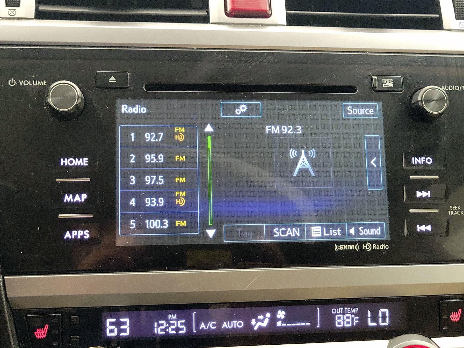 Thumbnail: 2016 Subaru Outback - 16