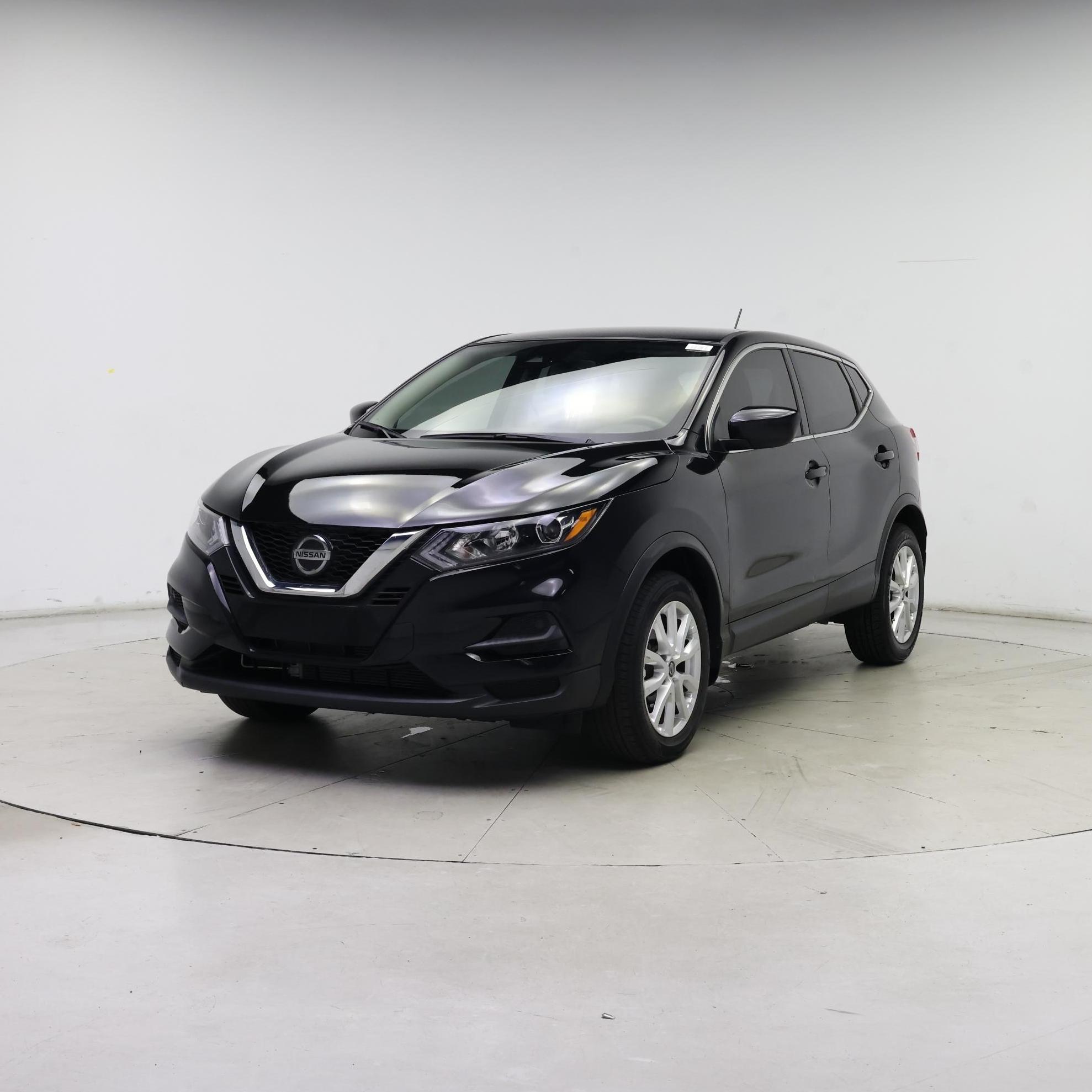 Thumbnail: 2021 Nissan Rogue Sport - 4