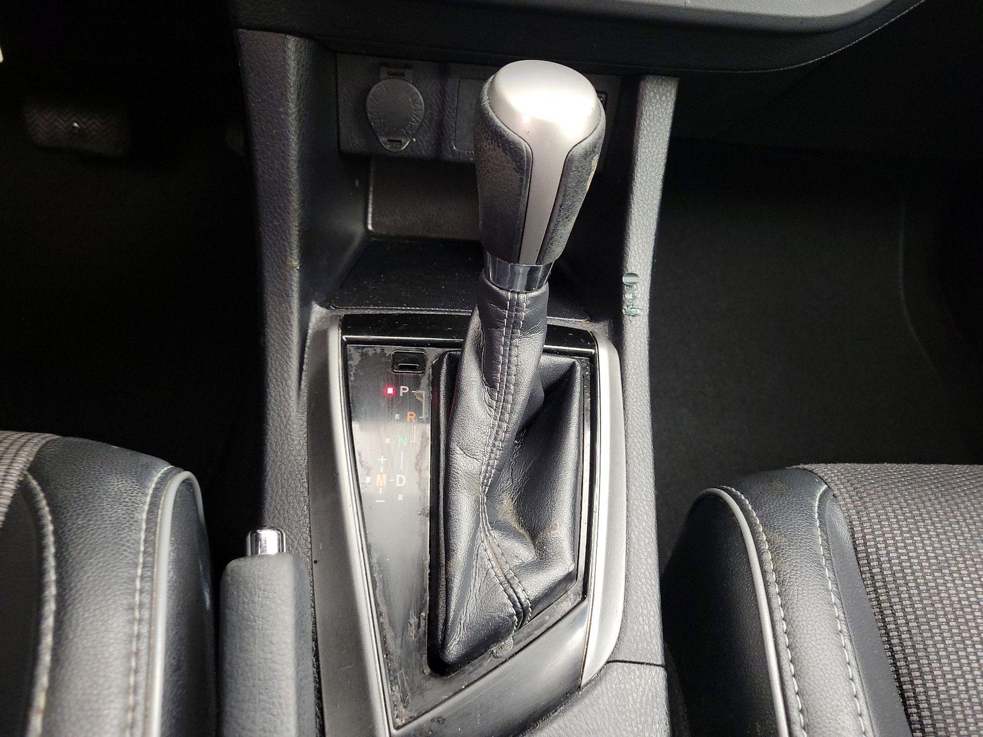 Thumbnail: 2016 Toyota Corolla - 17