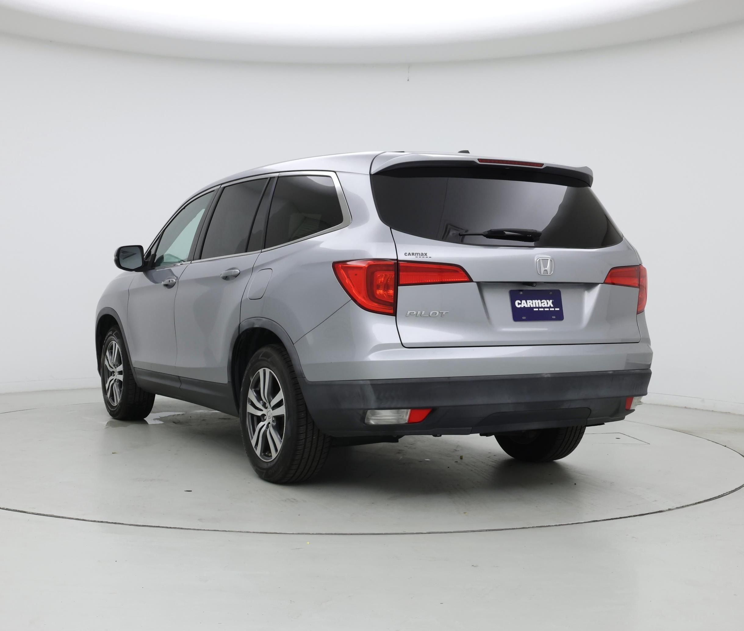 Thumbnail: 2016 Honda Pilot - 2