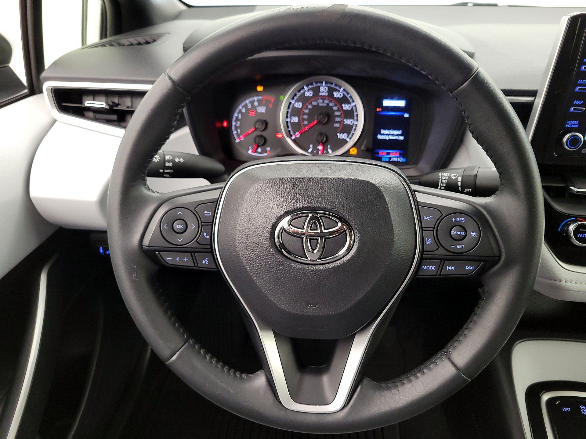 Thumbnail: 2021 Toyota Corolla - 10