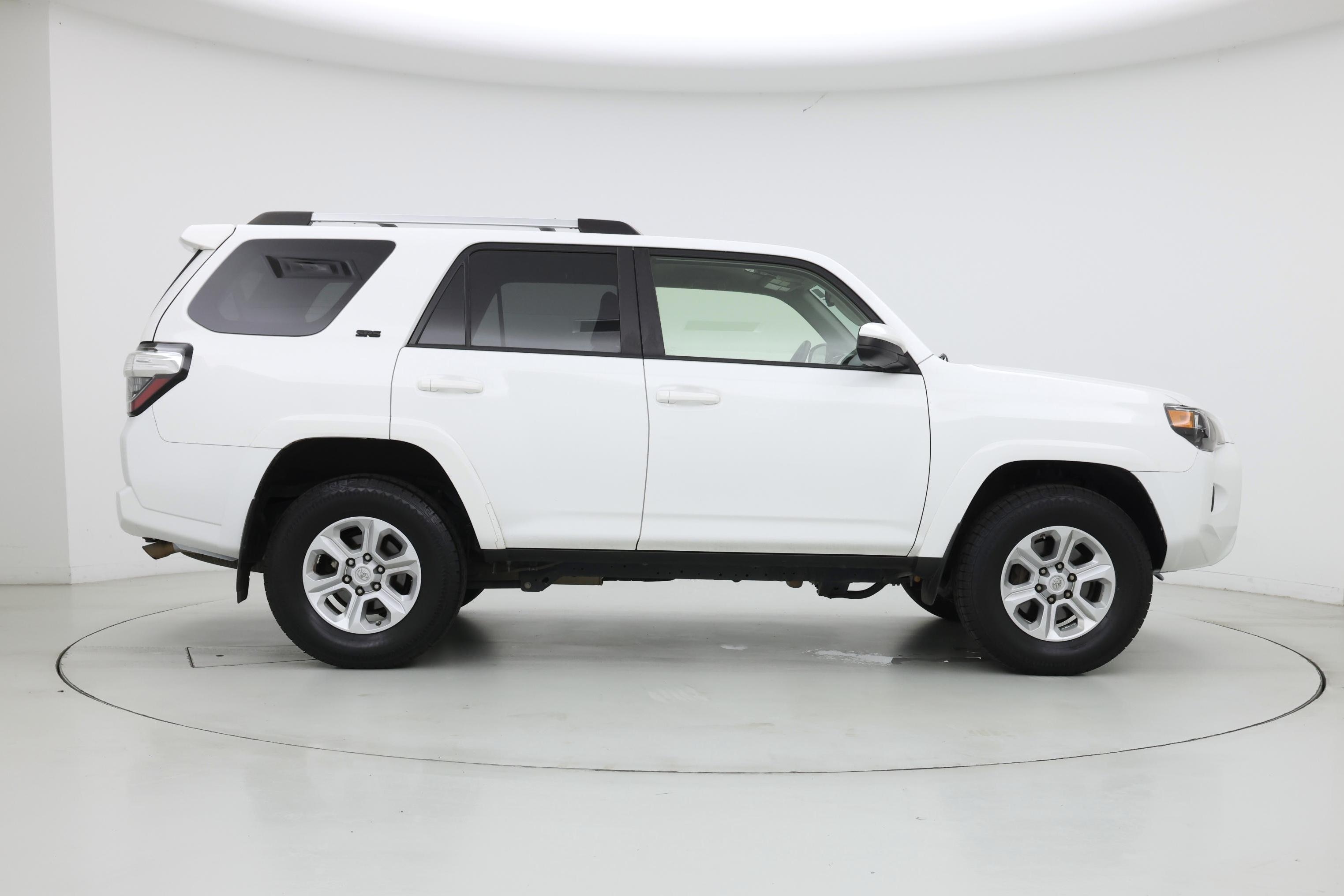 Thumbnail: 2021 Toyota 4Runner - 7