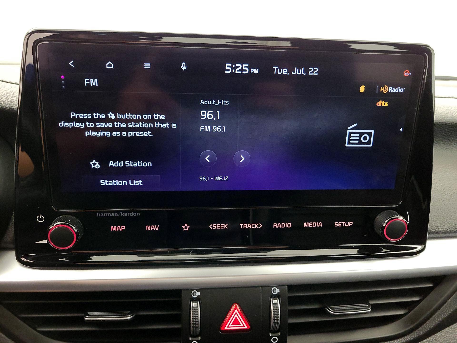 Thumbnail: 2023 Kia Forte - 16