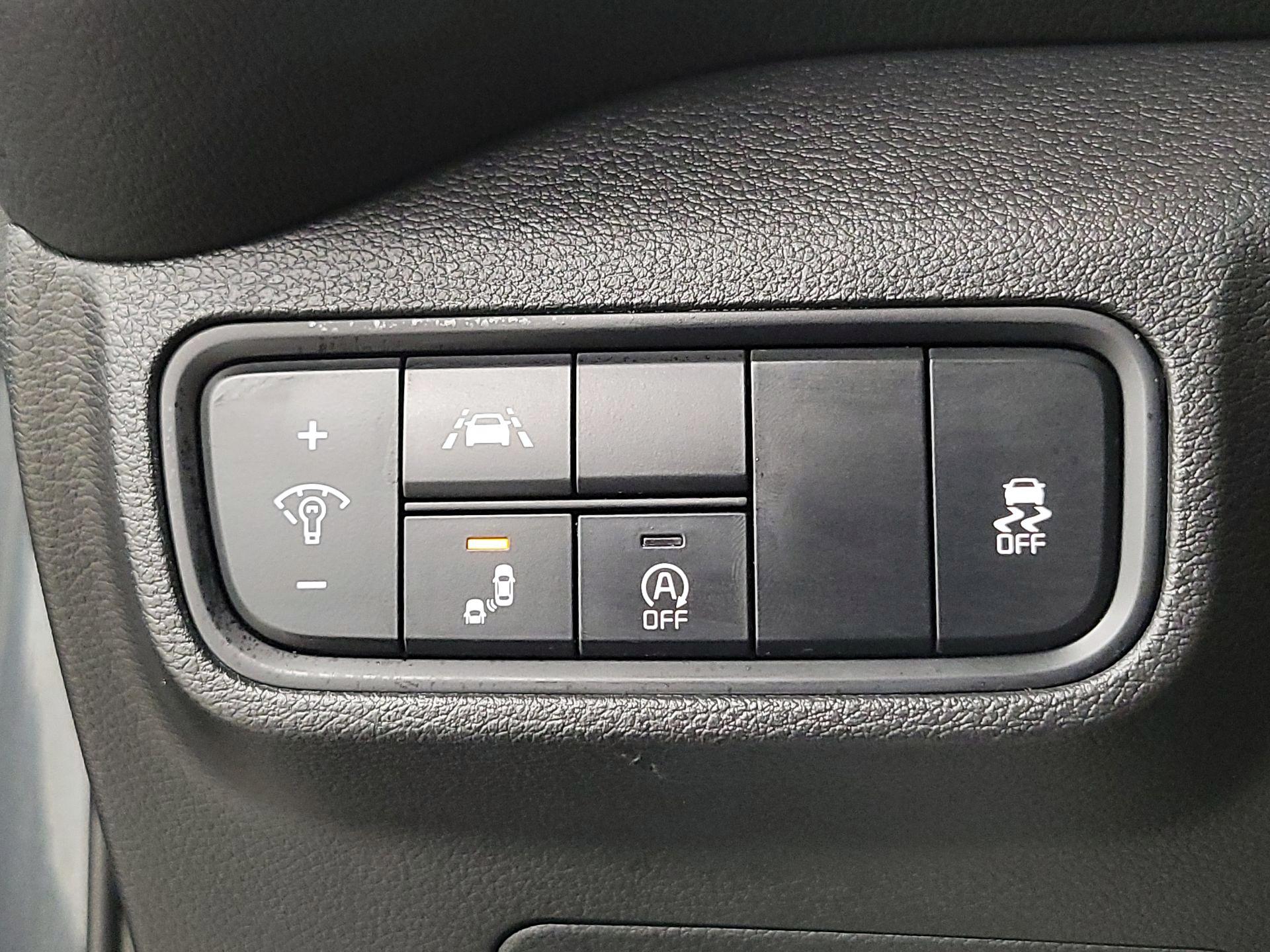 Thumbnail: 2022 Kia Soul - 13