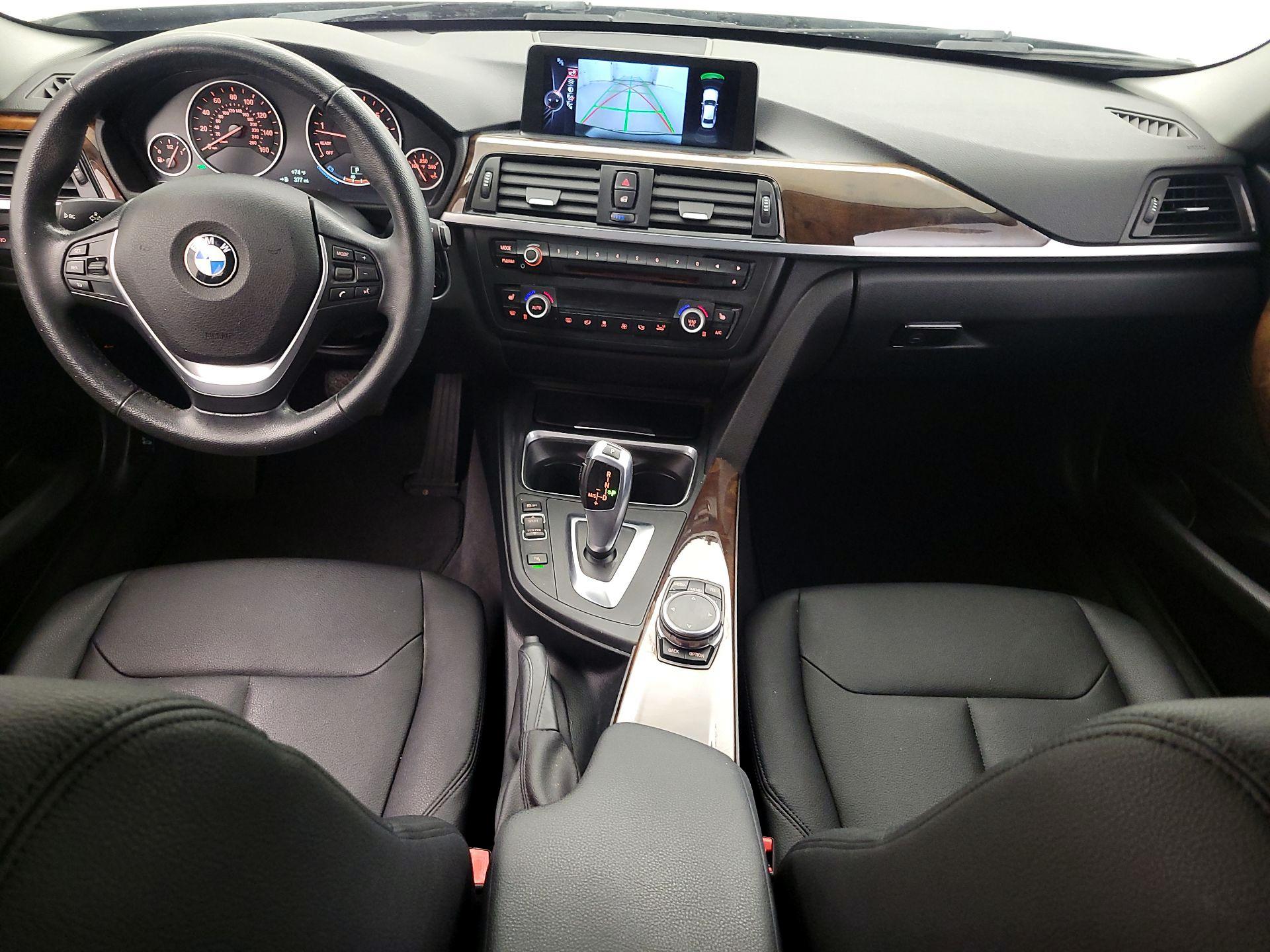 Thumbnail: 2015 BMW 3 Series - 9
