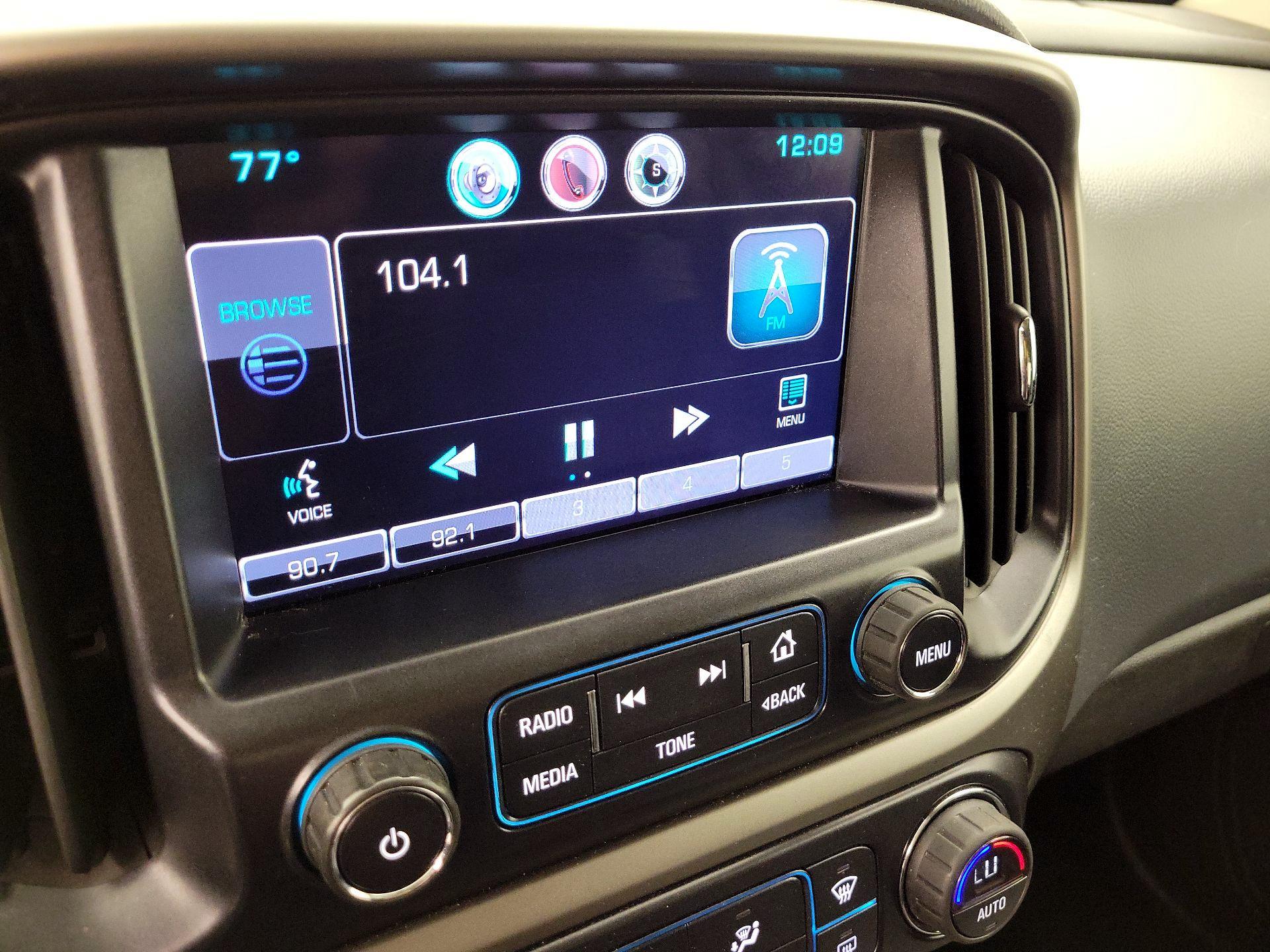 Thumbnail: 2015 Chevrolet Colorado - 15