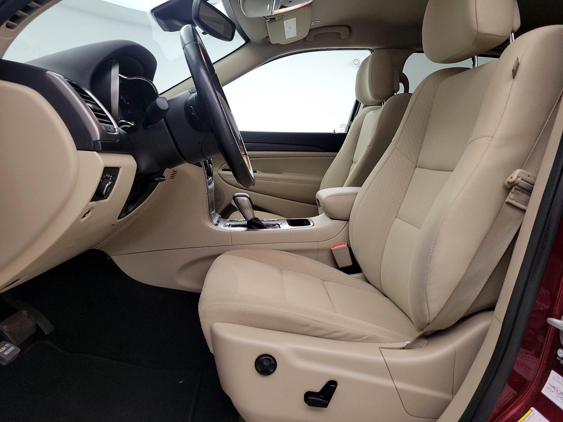 Thumbnail: 2021 Jeep Grand Cherokee - 11