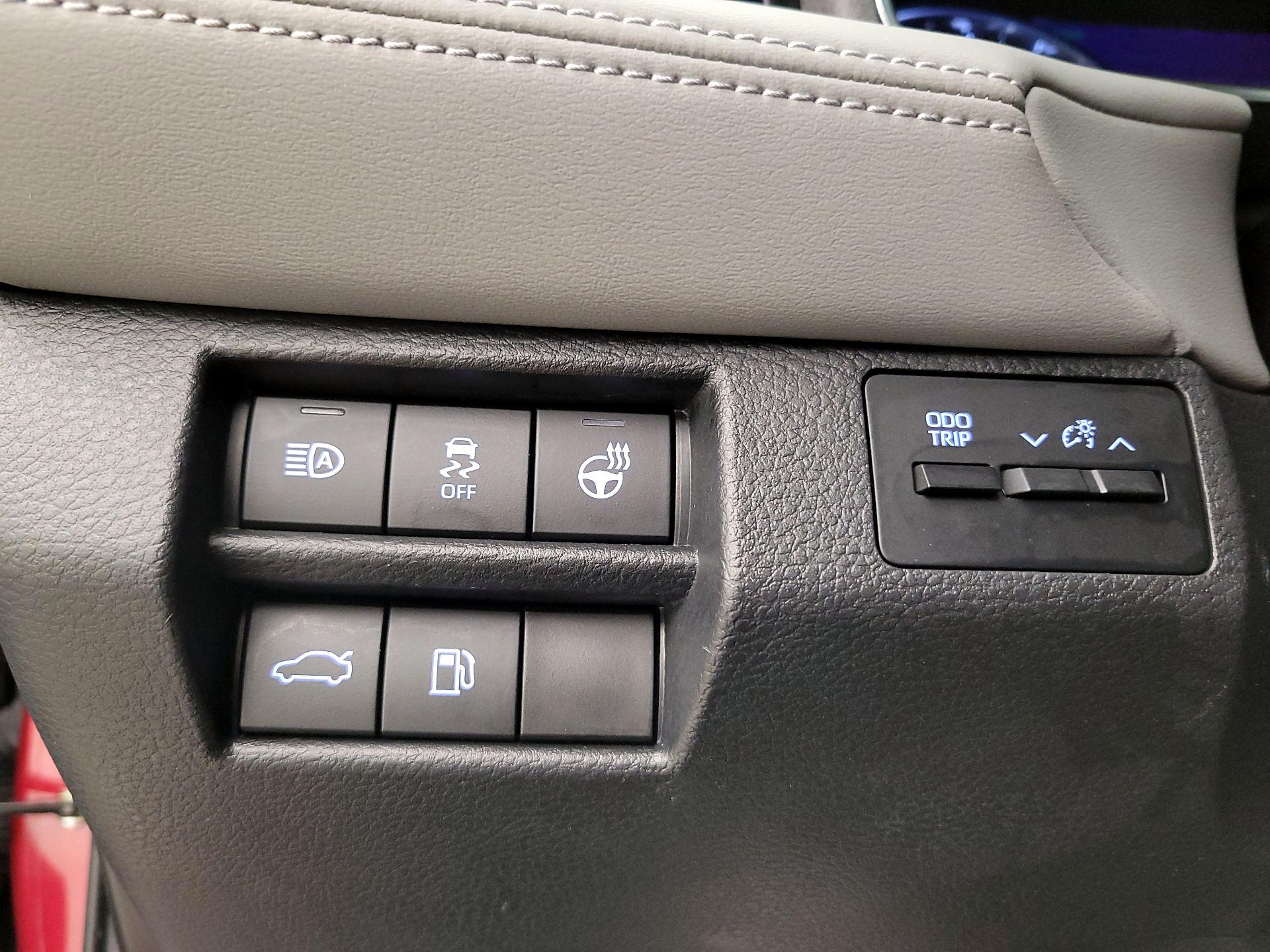 Thumbnail: 2019 Toyota Avalon - 13