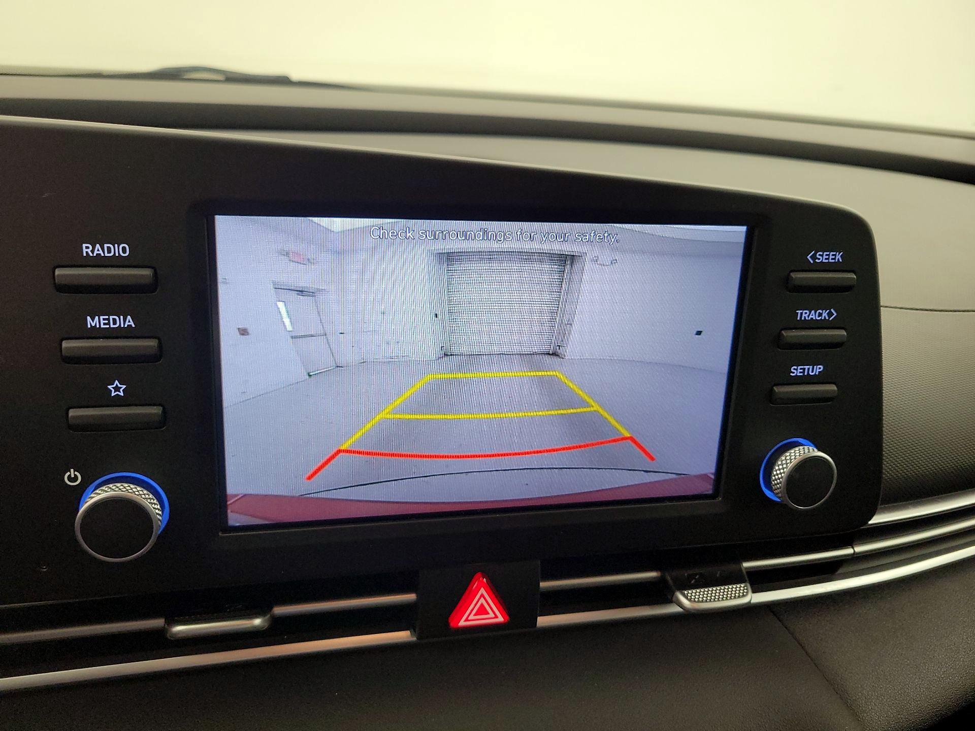 Thumbnail: 2021 Hyundai Elantra - 14