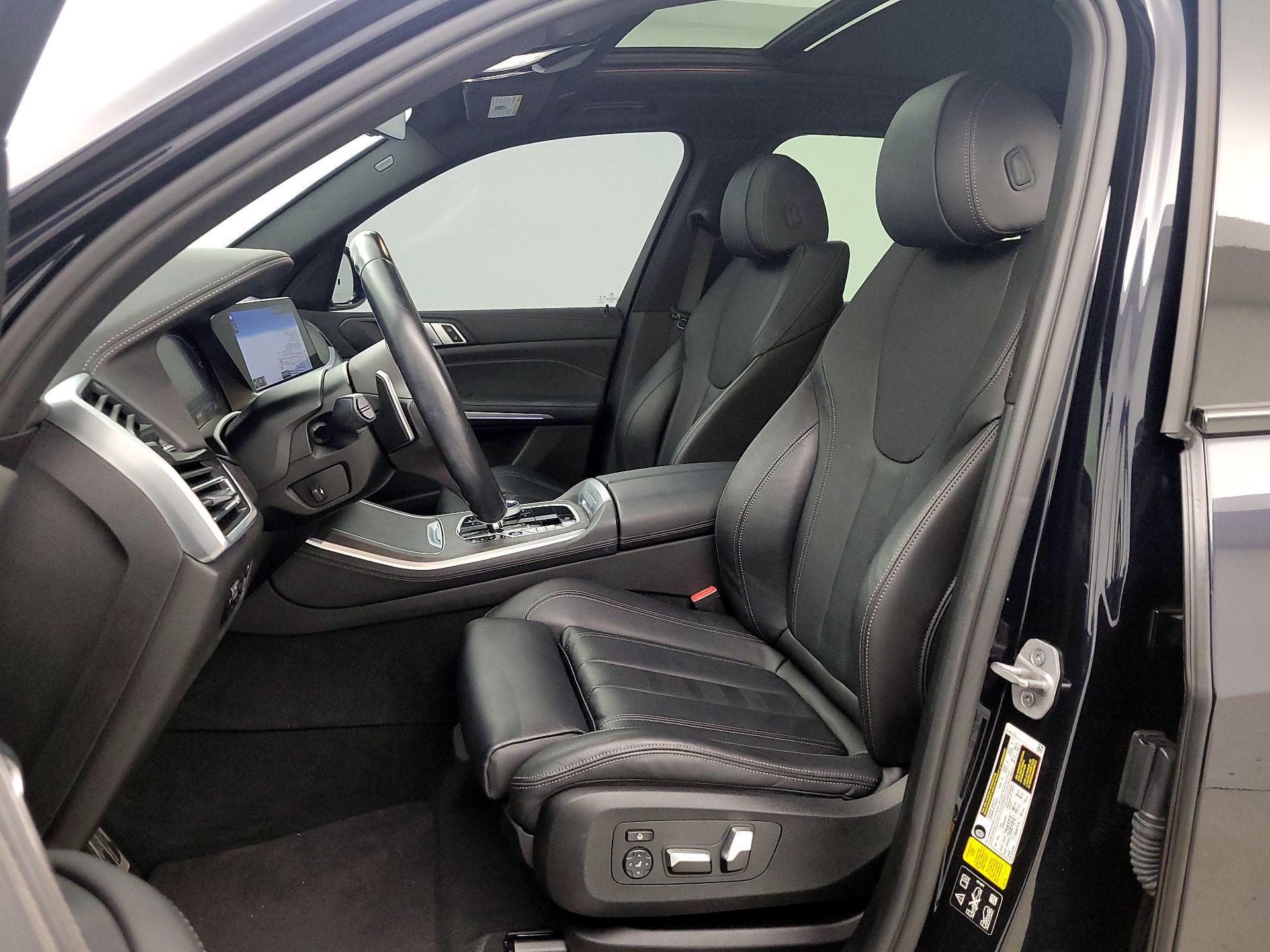 Thumbnail: 2022 BMW X5 - 11