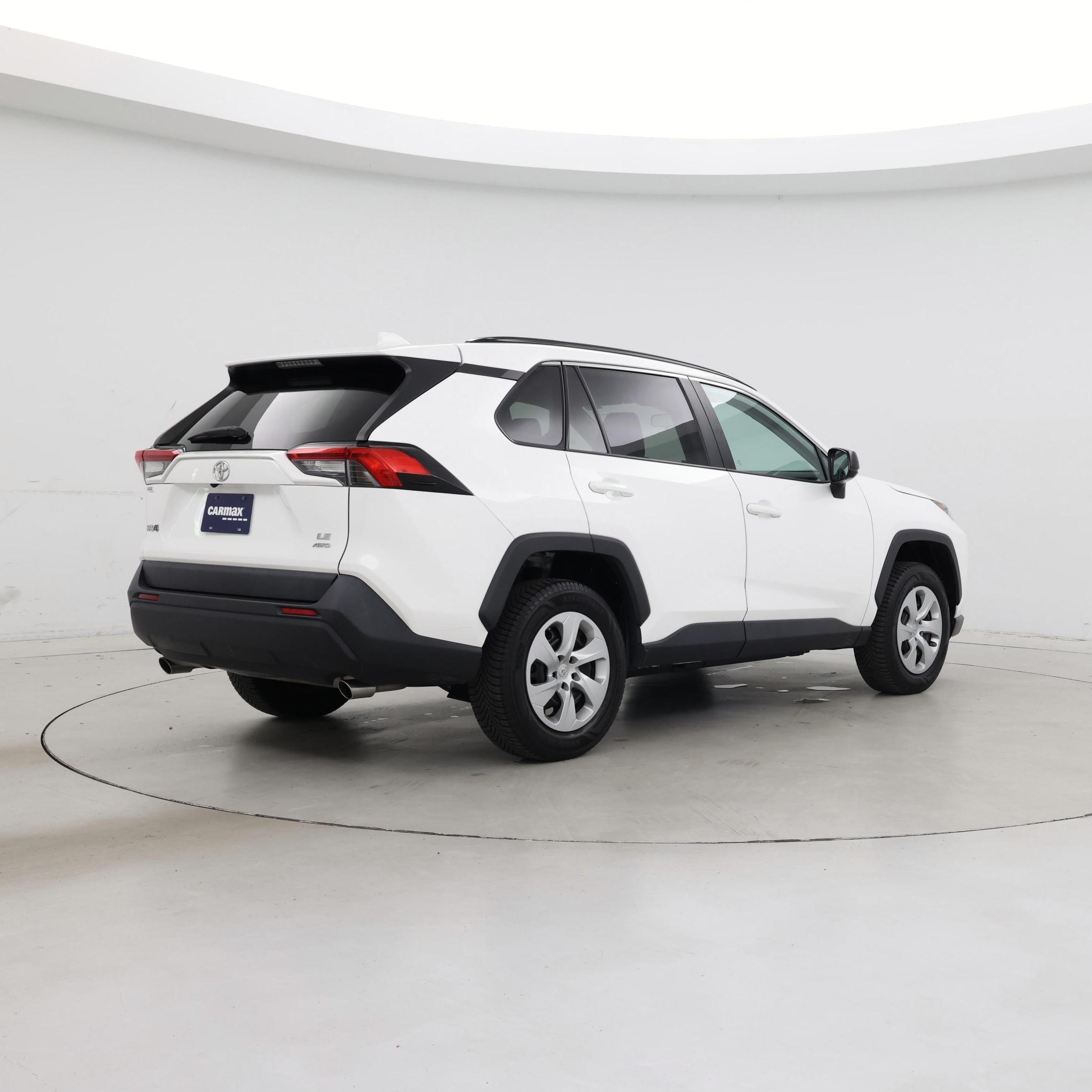 Thumbnail: 2021 Toyota RAV4 - 8