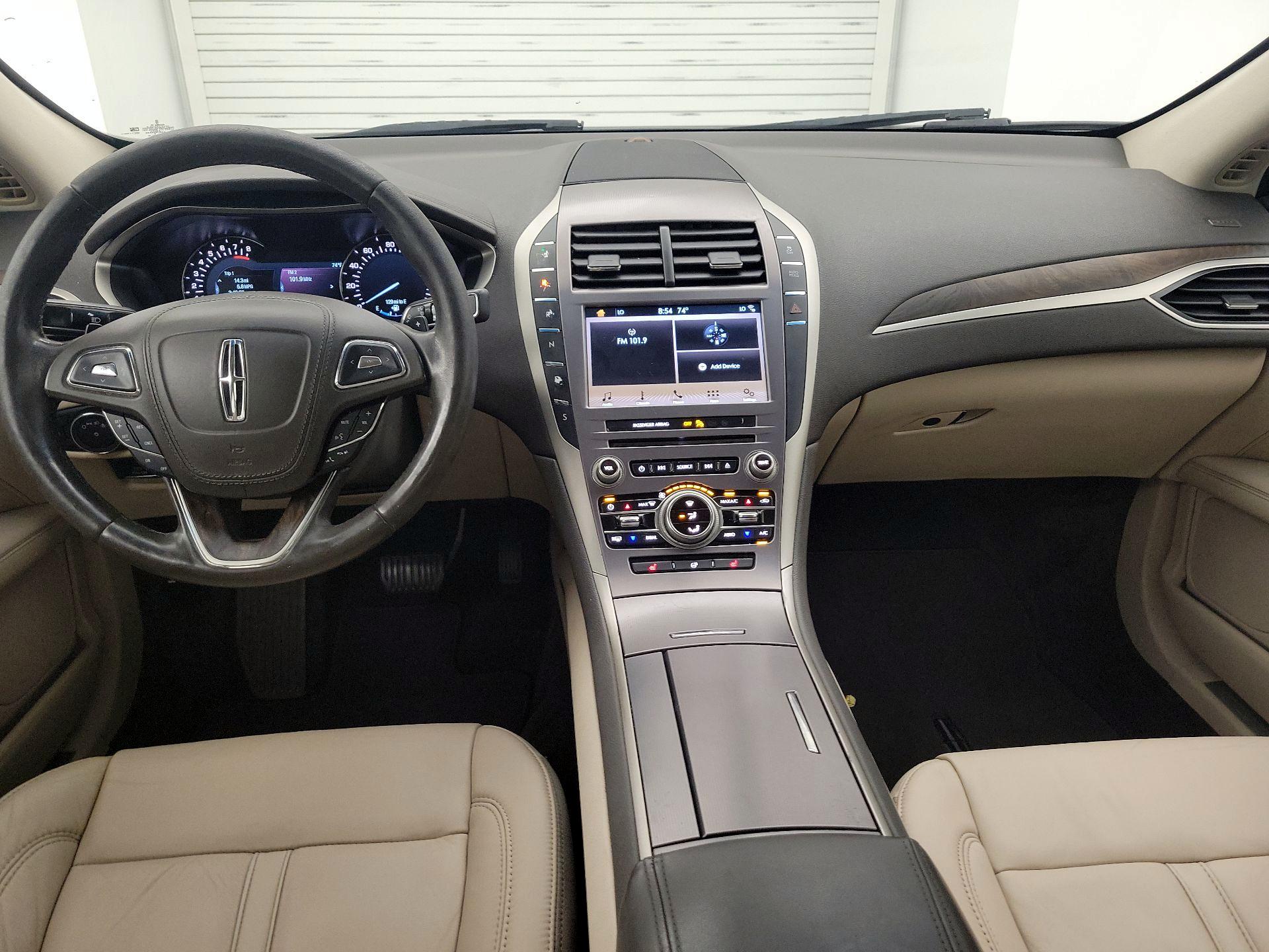 Thumbnail: 2017 Lincoln MKZ - 9